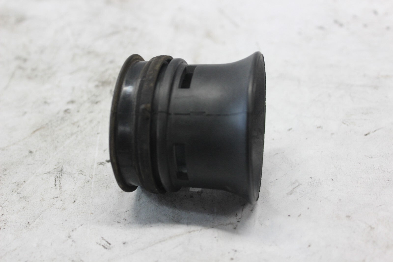 AIR CLEANER OUTLET TUBE 13881-40F00 2002 SUZUKI GSX-R1000