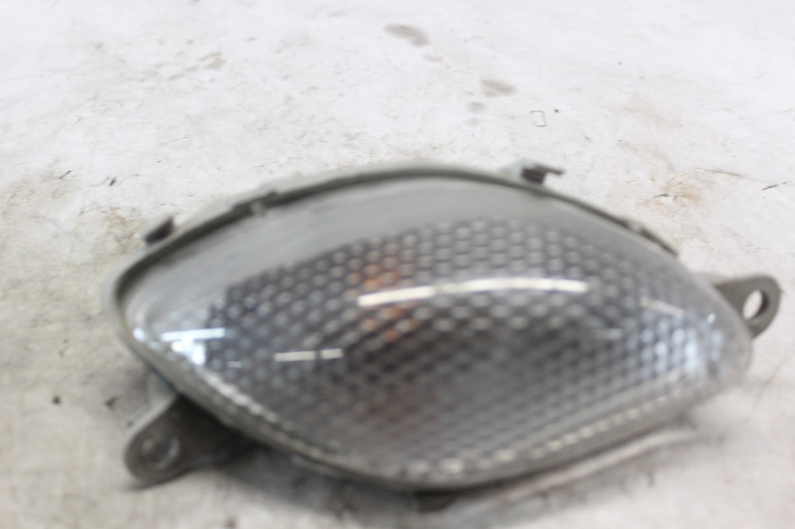 FRONT LEFT TURN SIGNAL ASSY 35602-24F00 2002 SUZUKI HAYABUSA GSX1300R