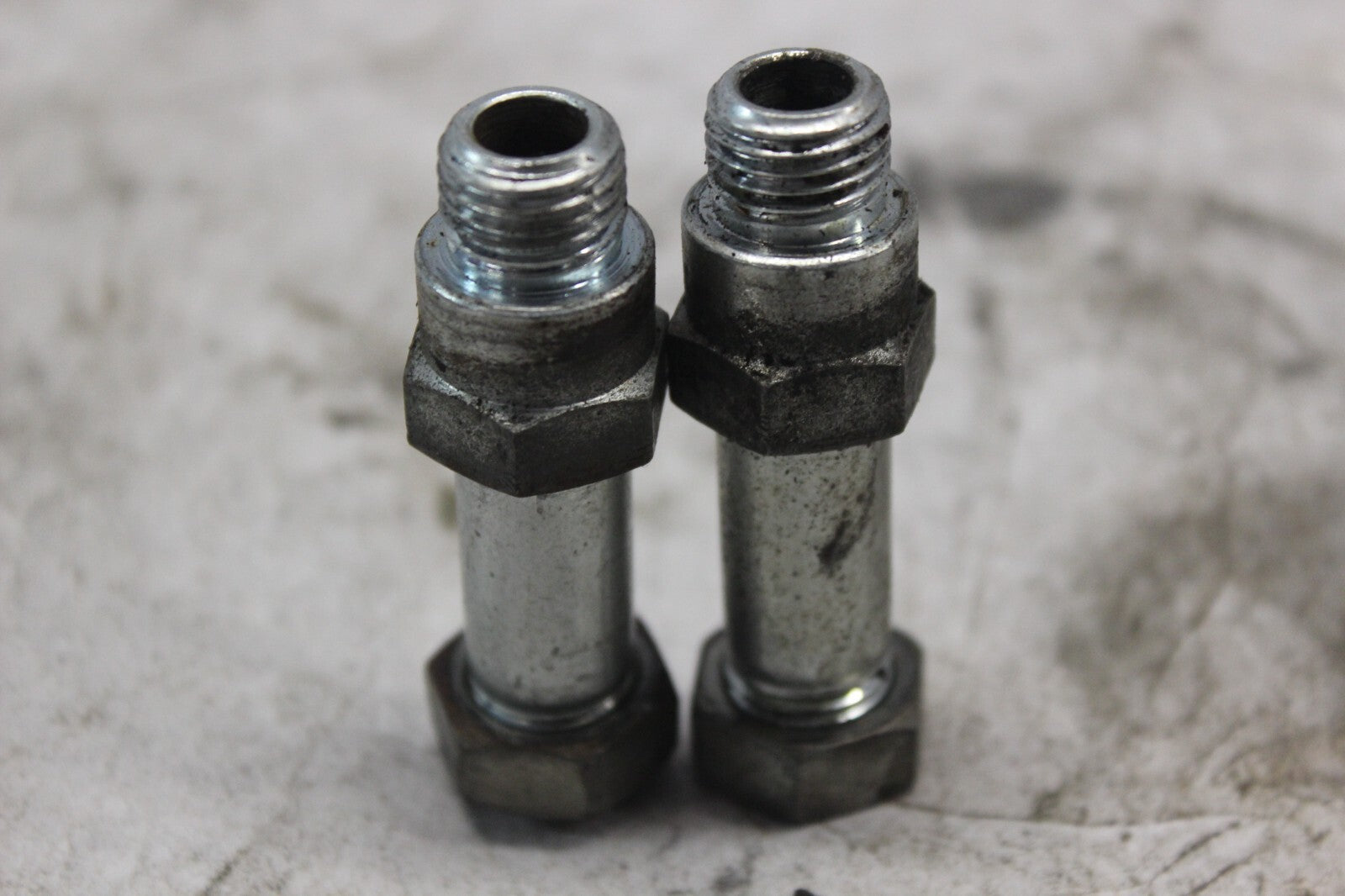 REAR FENDER BOLT (2) 80105-MA1-000 1982 HONDA GL500I SILVERWING
