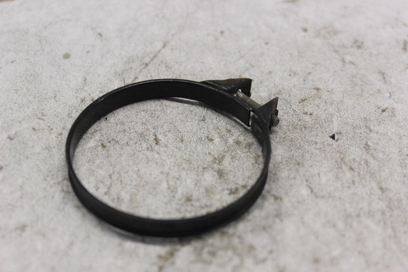 AIR CLEANER TUBE CLAMP 17255-MN1-670  1998 HONDA CBR900RR