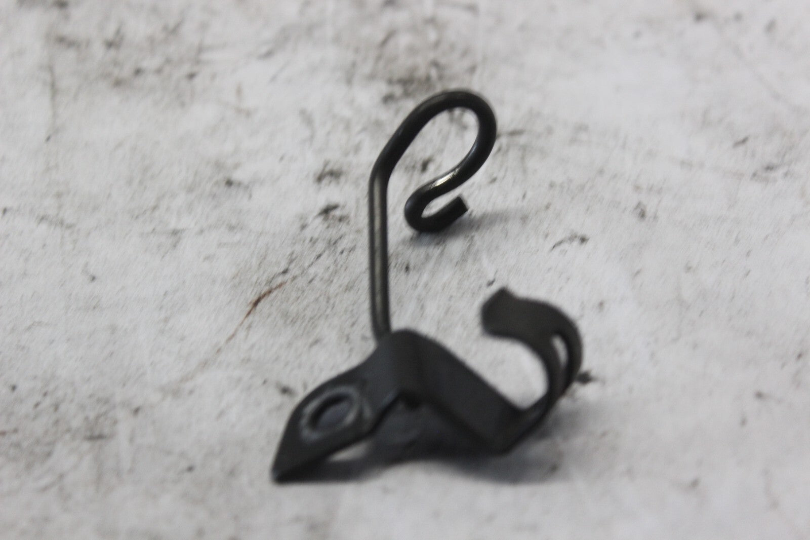 BRAKE HOSE CLAMP 1 59260-40F00 2002 SUZUKI GSX-R1000