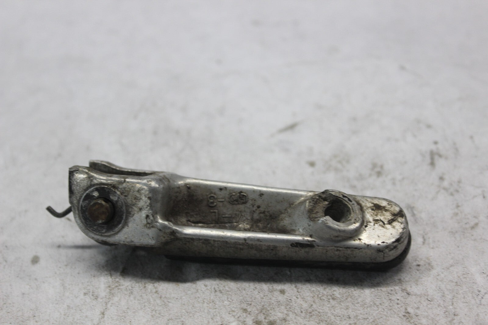 MAIN STEP BAR LEFT 50670-KV3-700 1998 HONDA CBR900RR