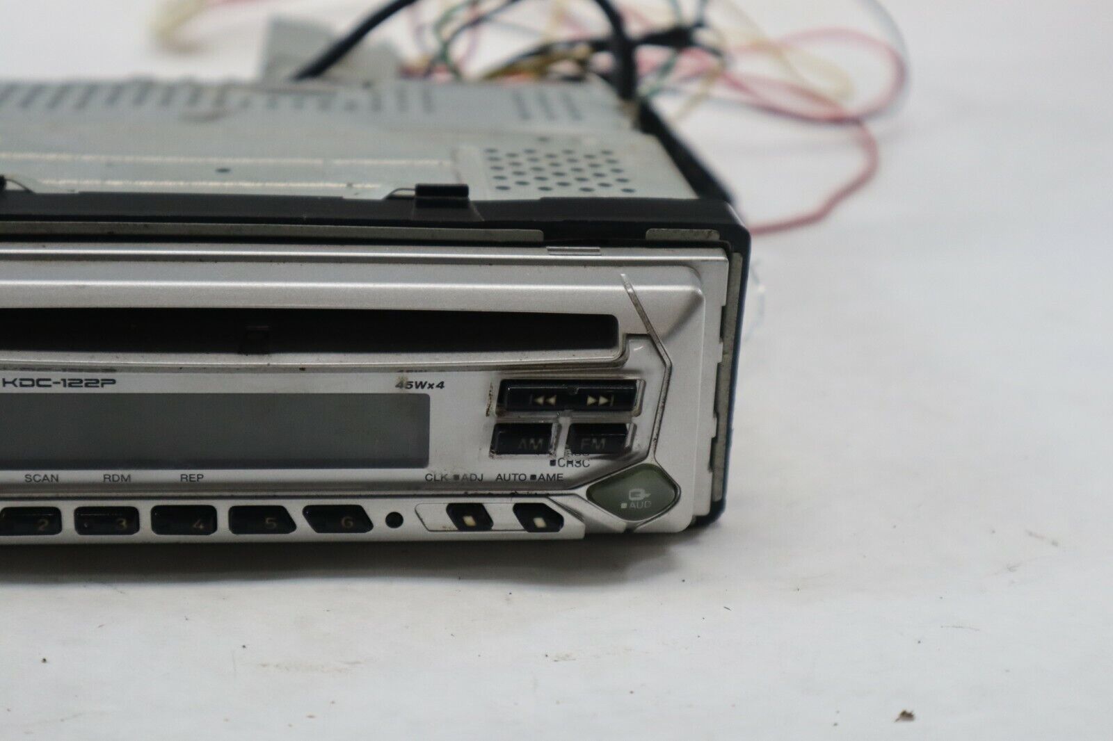 Kenwood KDC-122P Radio Head Unit CD Receiver