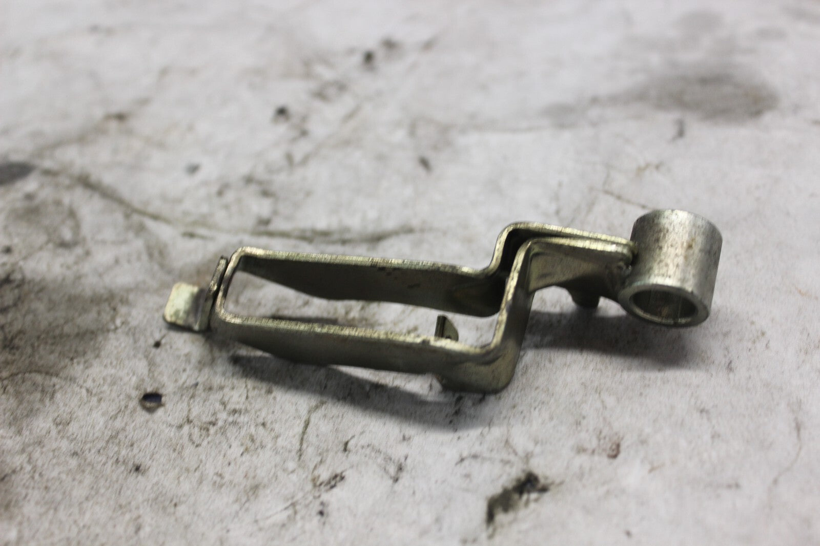 RIGHT SEAT LOCK LEVER 77220-MA1-000 1982 HONDA GL500I SILVERWING