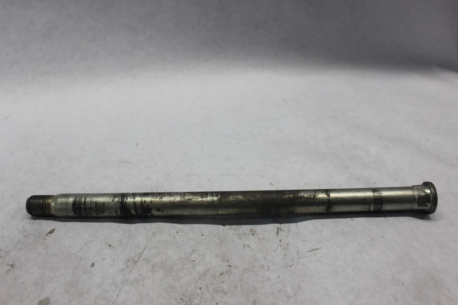 SWINGARM PIVOT BOLT 52101-MW0-000 1998 HONDA CBR900RR