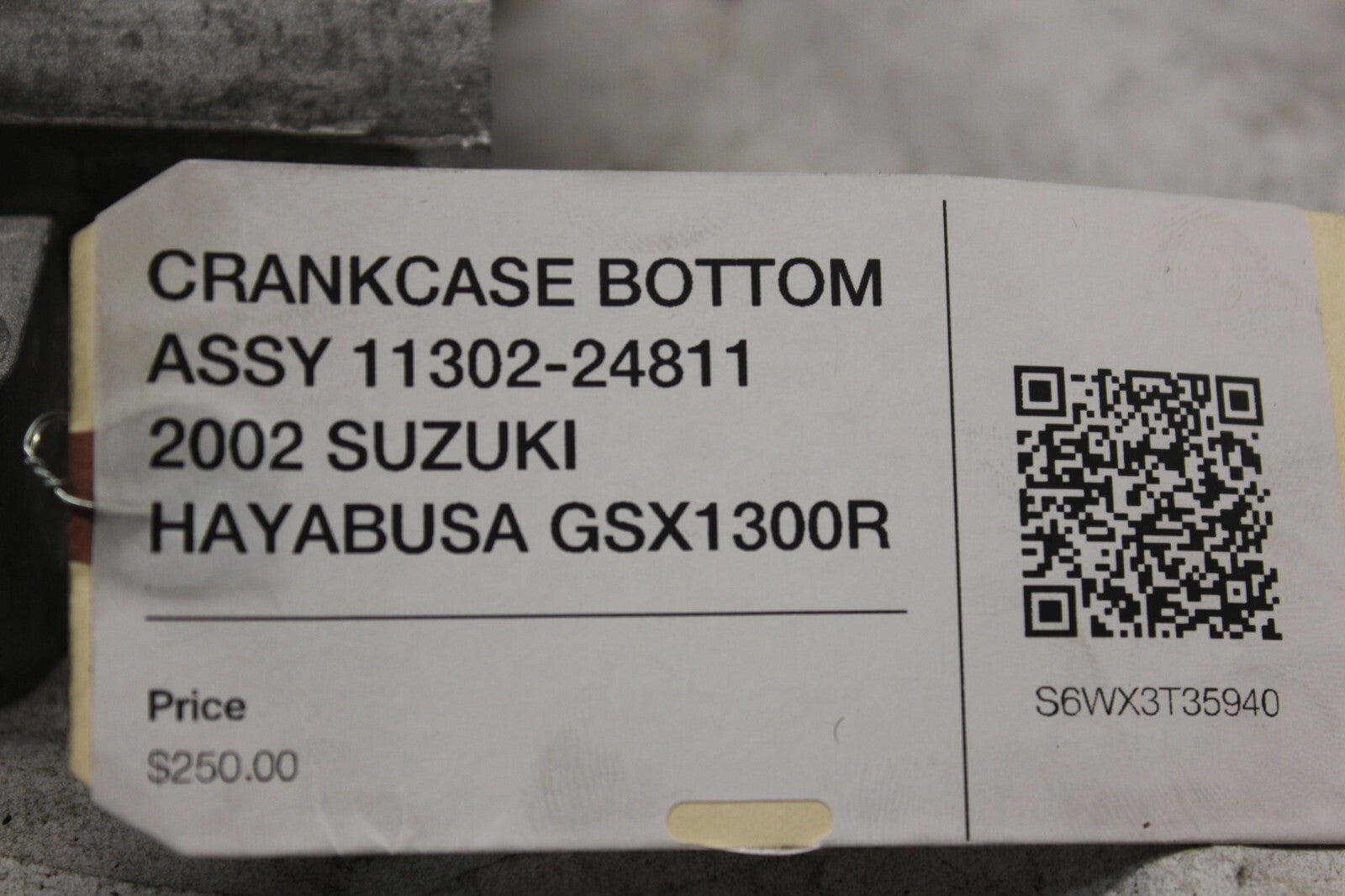 CRANKCASE BOTTOM ASSY 11302-24811 2002 SUZUKI HAYABUSA GSX1300R