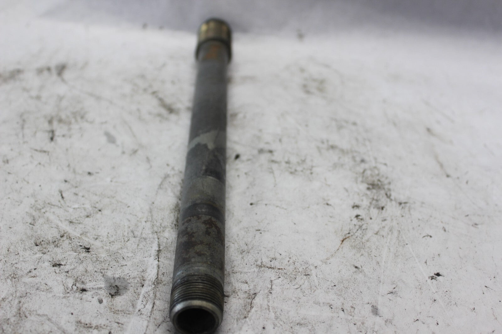 SWINGARM PIVOT SHAFT 61211-33E00 2002 SUZUKI GSX-R1000