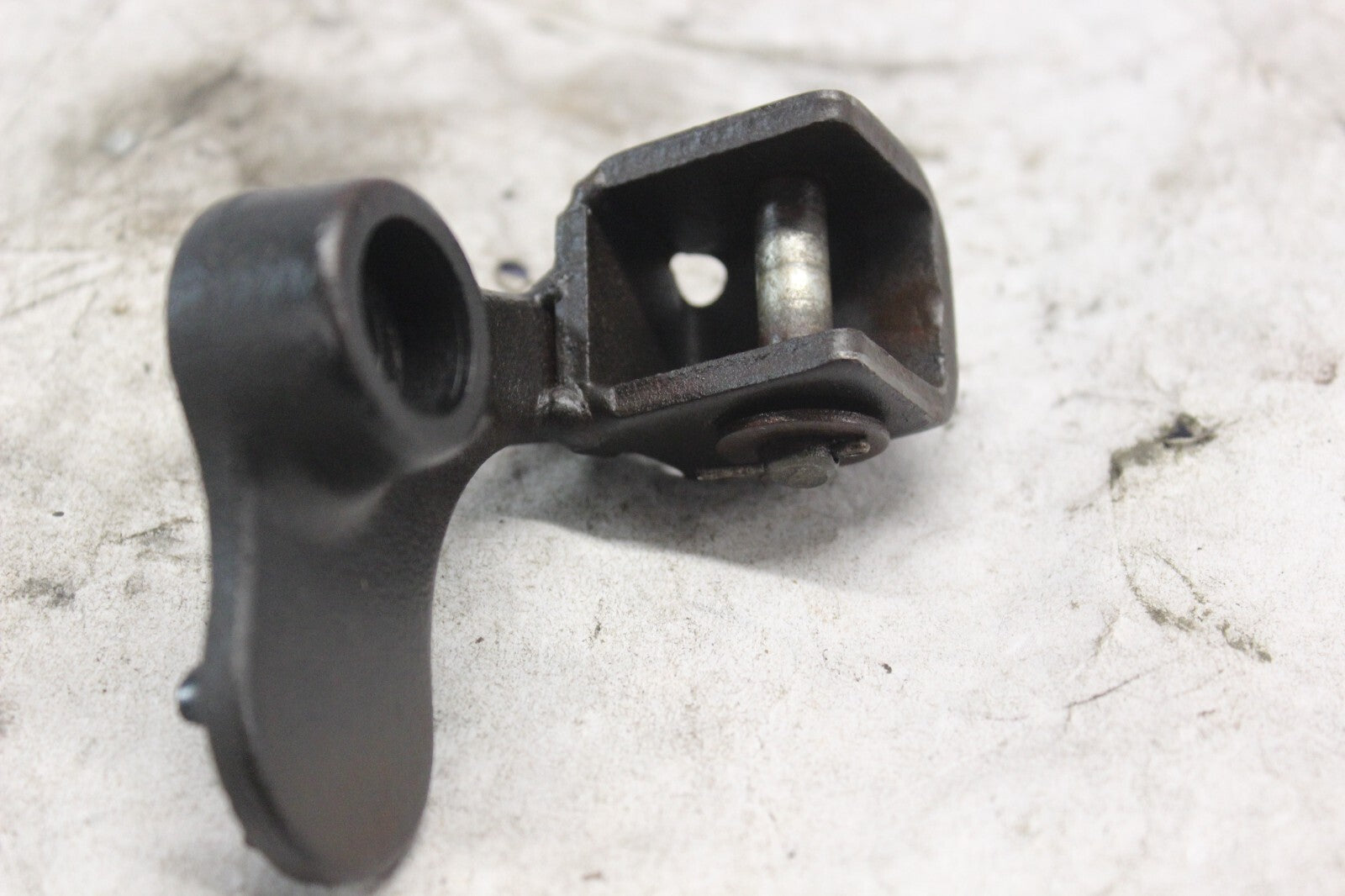 FRONT RIGHT STEP ARM 50615-MA1-000 1982 HONDA GL500I SILVERWING