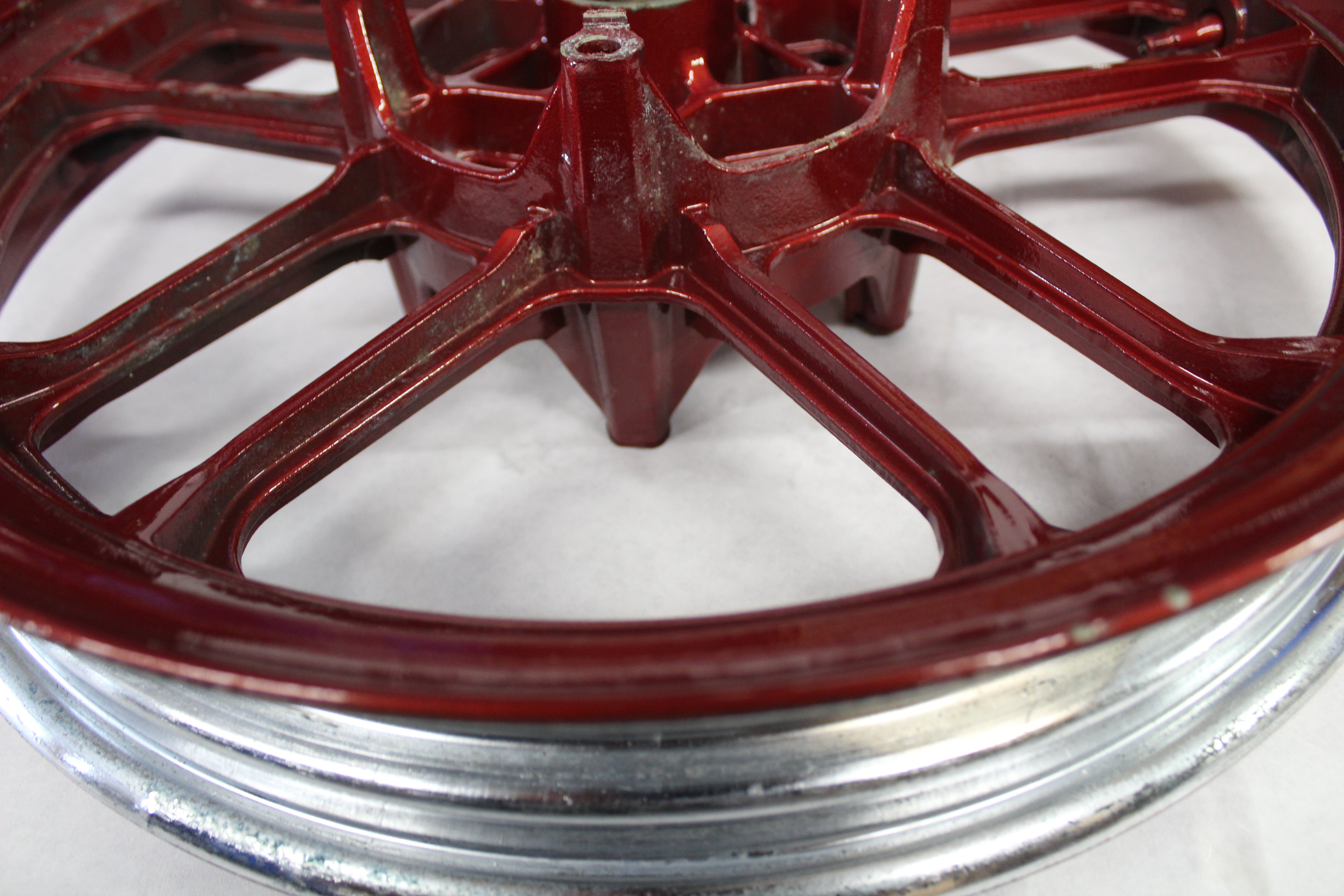 FRONT WHEEL (18X2.50) RED 44650-MB4-771 1984 Honda Magna VF700C