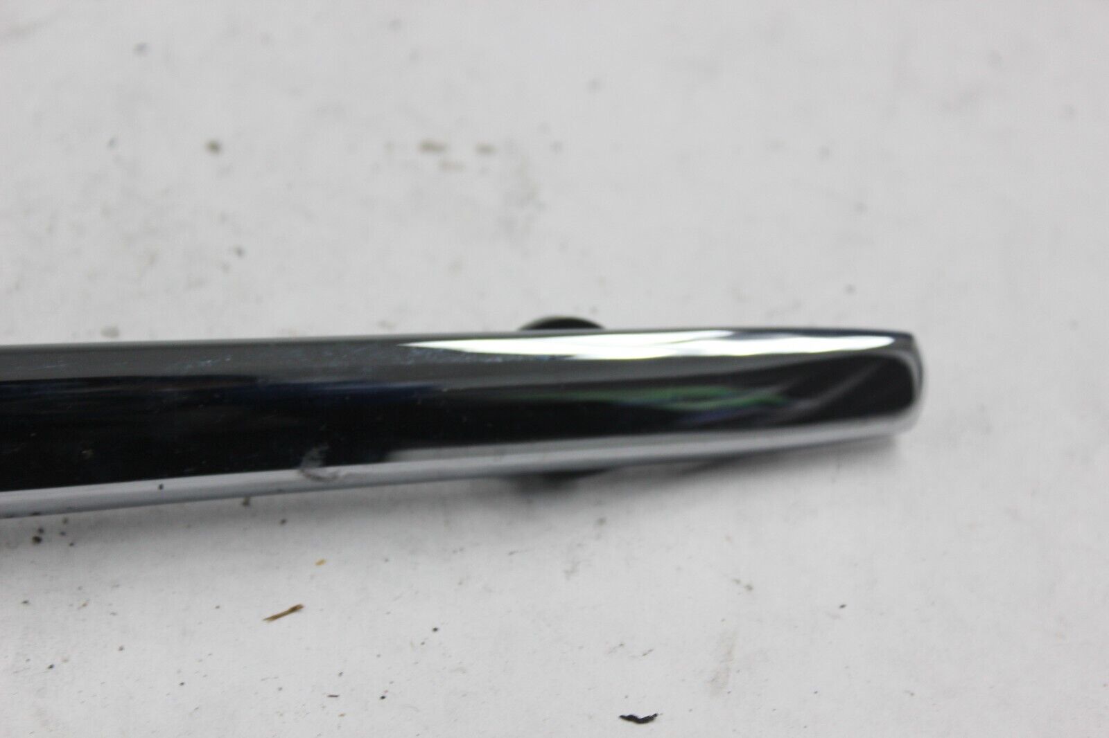 53827-06 RIGHT SADDLEBAG LID TRIM CVO HARLEY DAVIDSON
