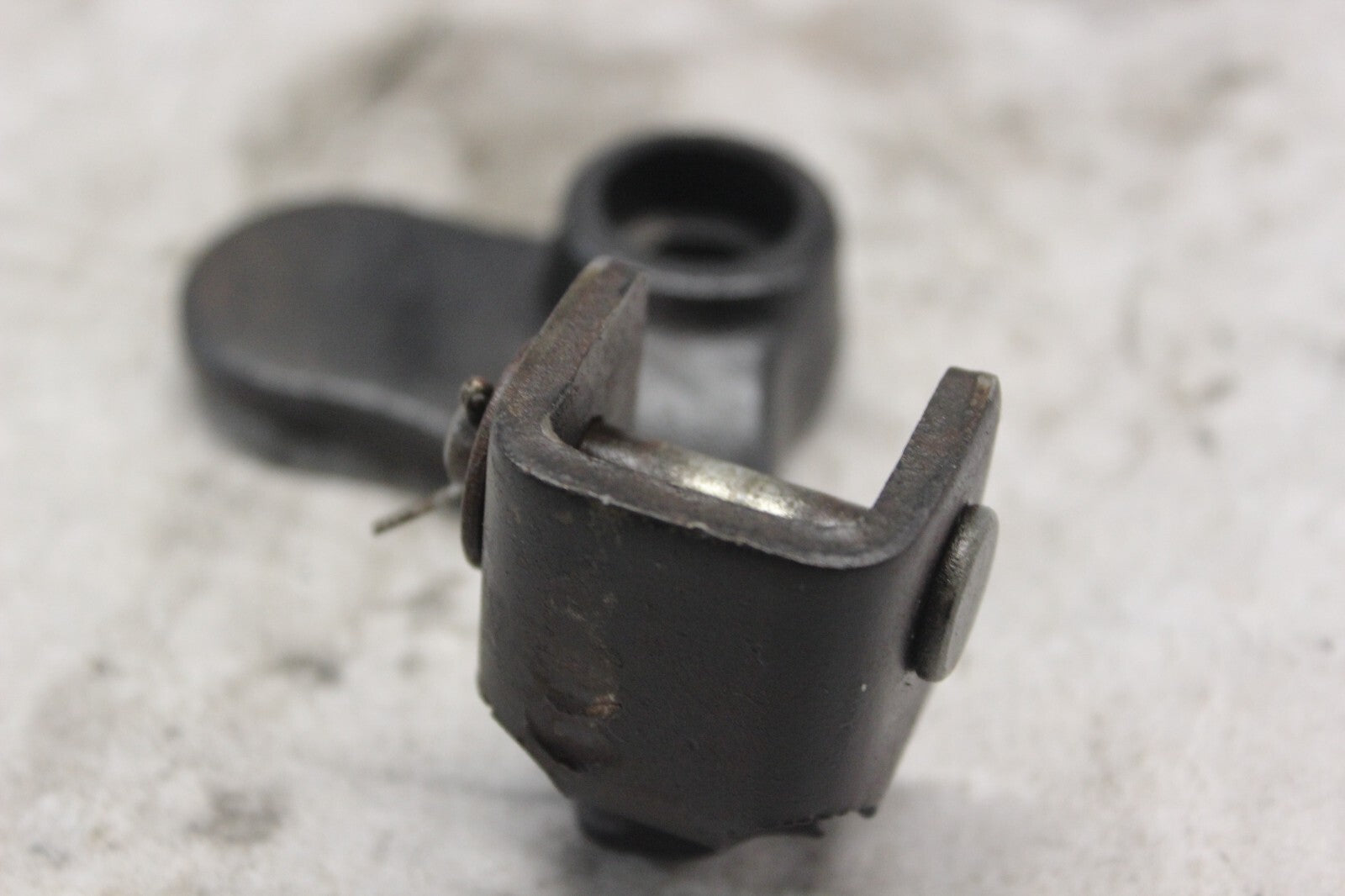 FRONT RIGHT STEP ARM 50615-MA1-000 1982 HONDA GL500I SILVERWING