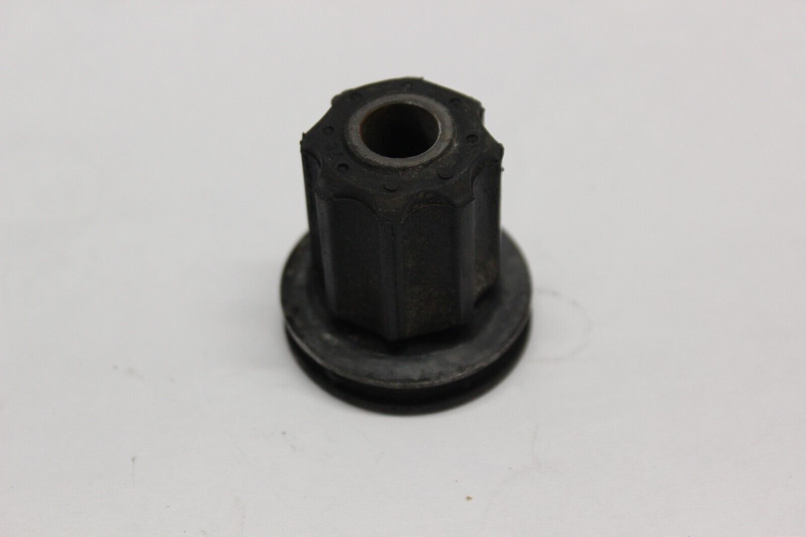 Mounting Rubber A 50201-MB0-000 1984 Honda VF700C