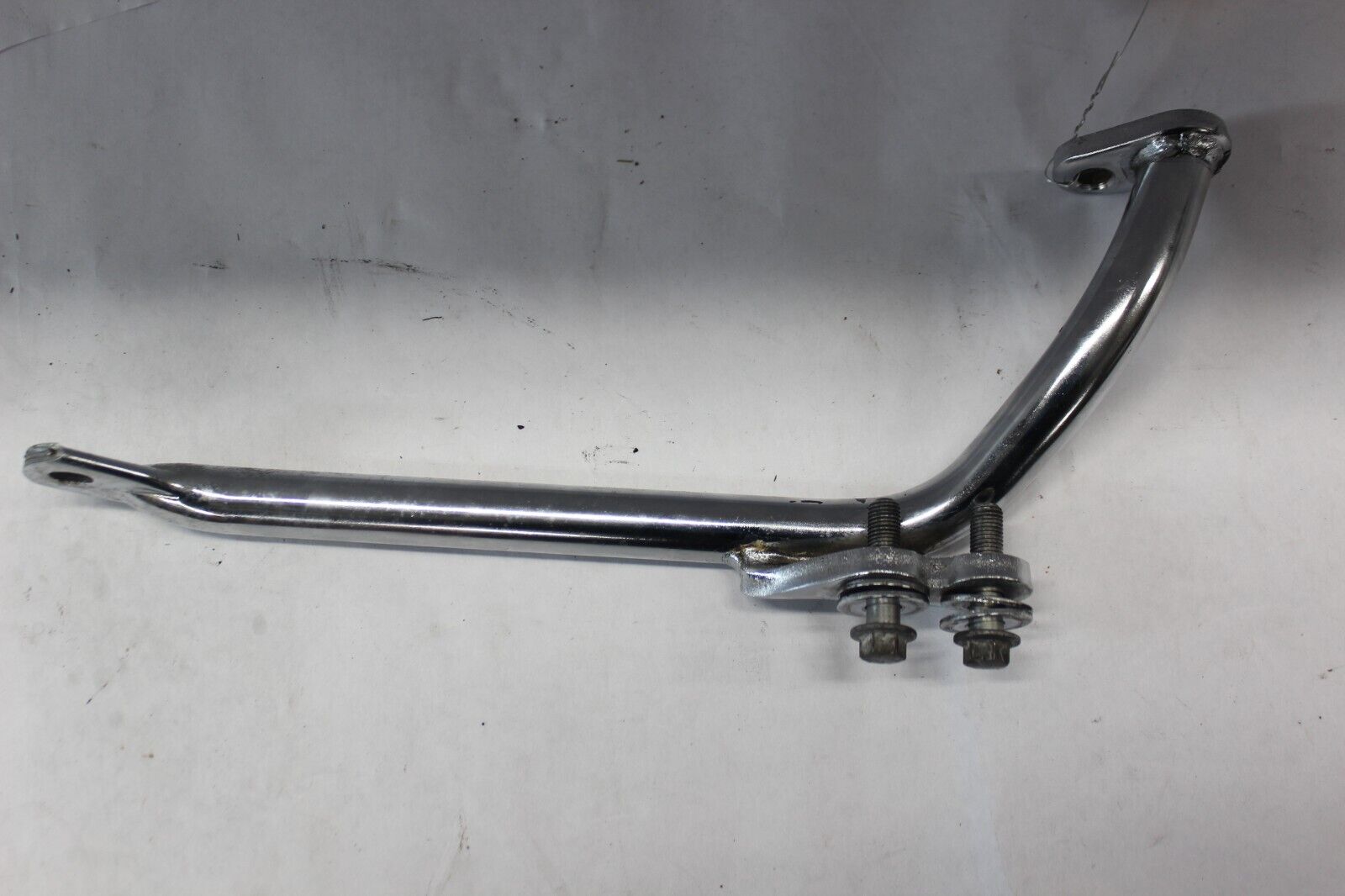 FOOTREST BAR RIGHT CHROME 3CF-27472-02-00 1996 Yamaha VIRAGO XV1100S