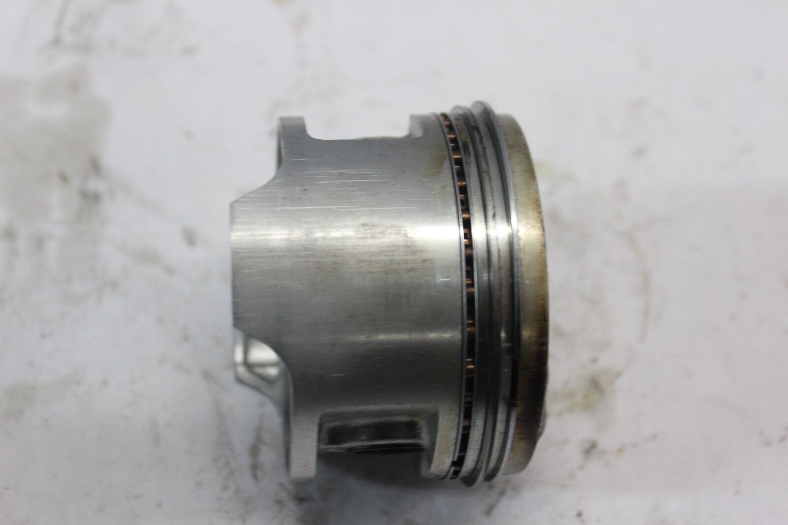 PISTON (STD) 13101-MB1-870 1984 HONDA VF700C