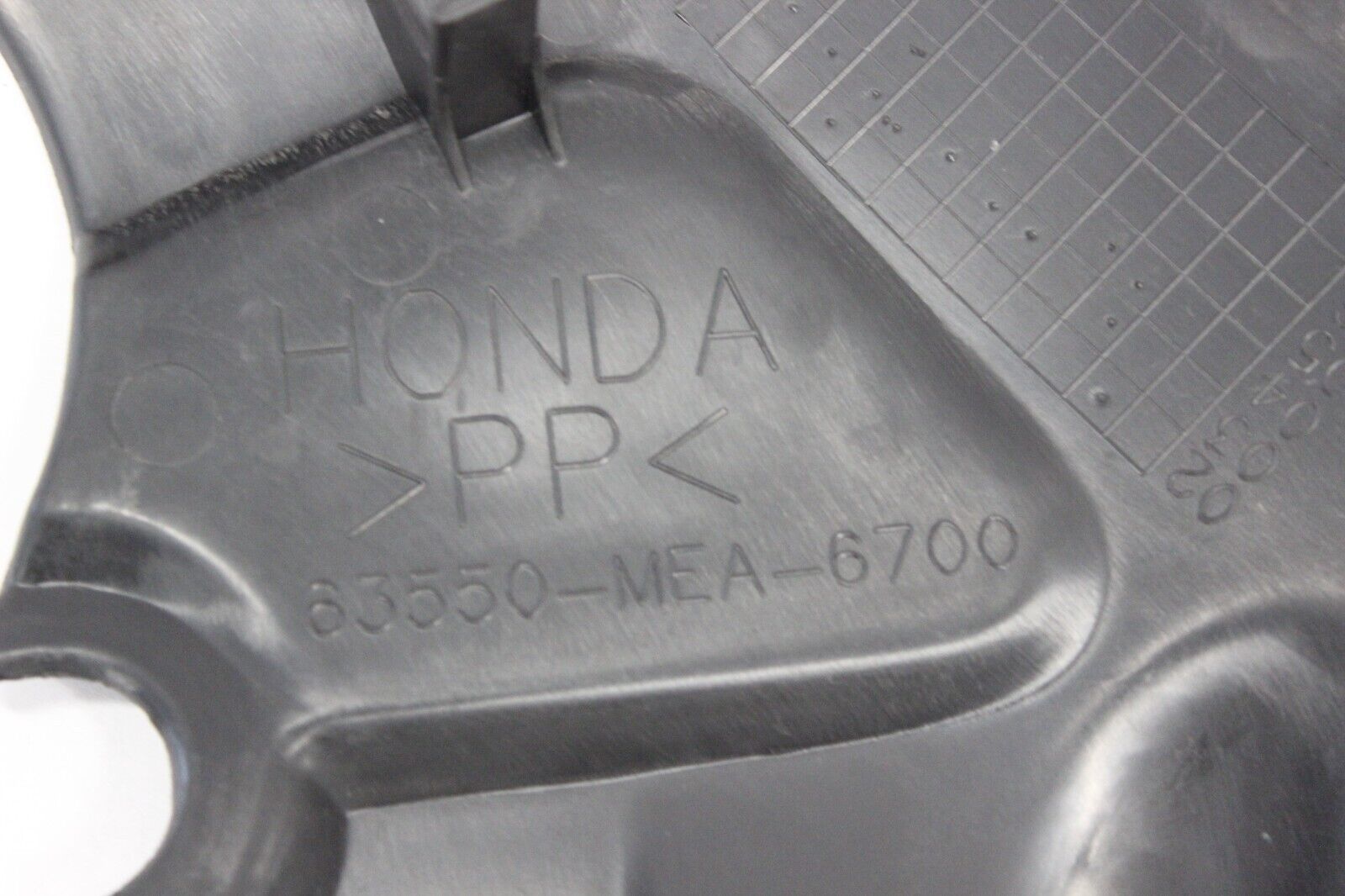 FRONT LEFT SIDE COVER 63550-MEA-670 2005 Honda VTX1300S