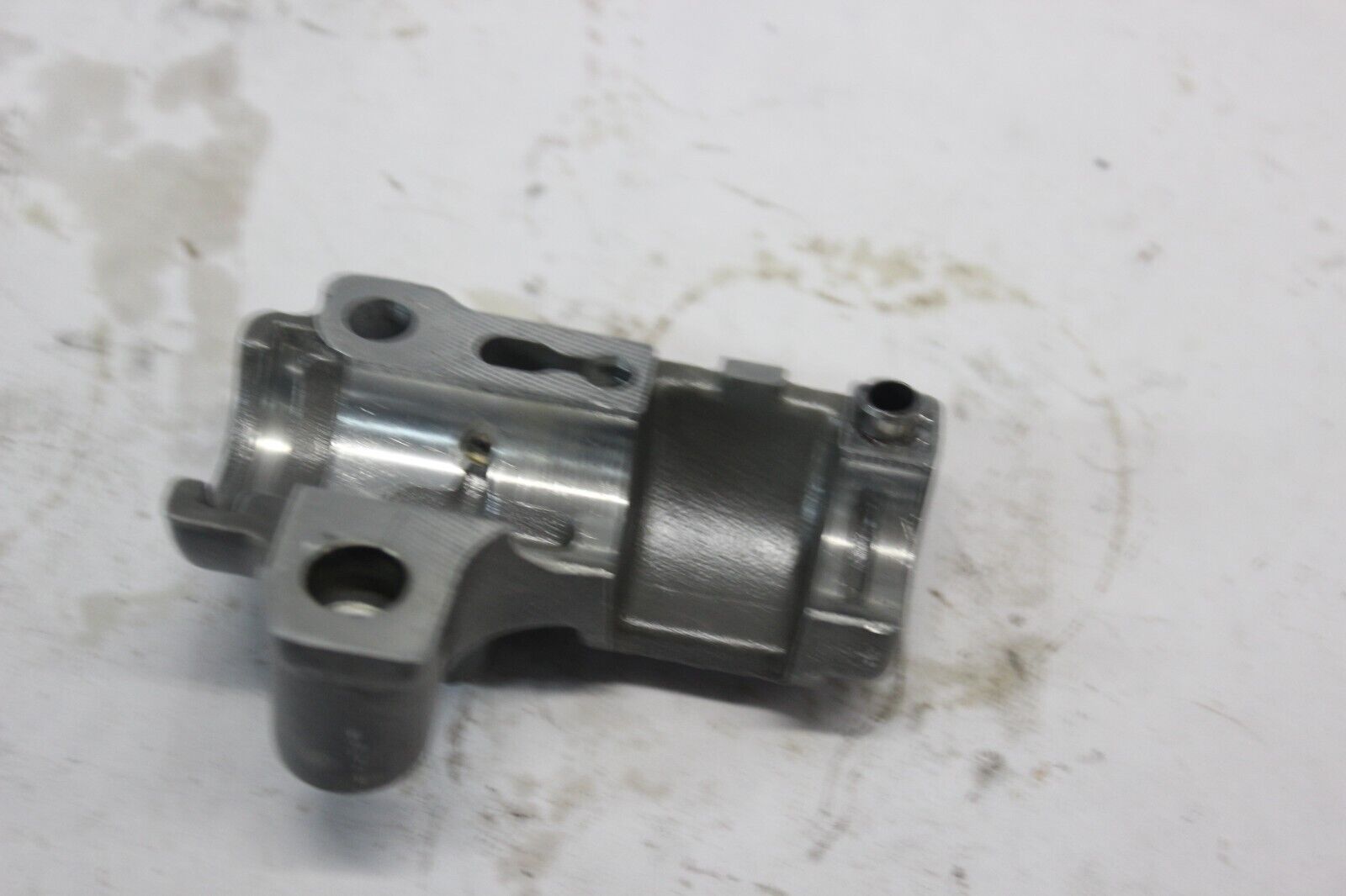 Camshaft Holder A 12211-MB0-773 1984 HONDA VF700C