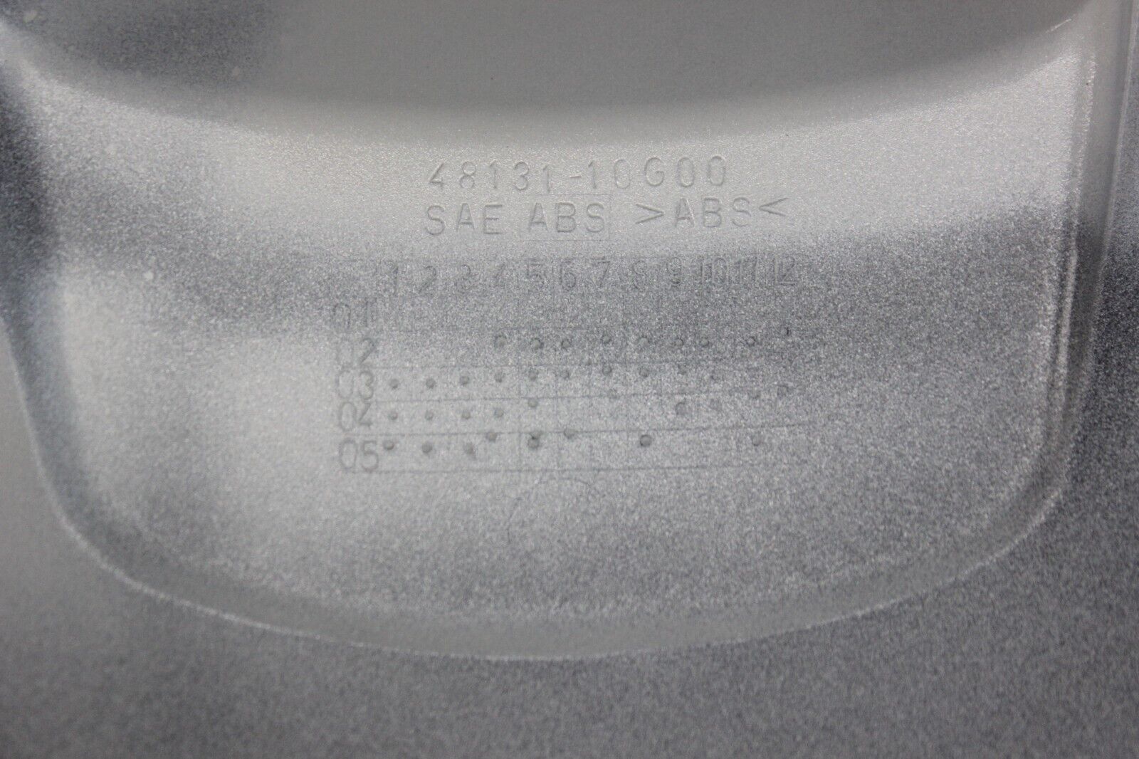 FRONT LEG COVER 48130-10G00-YC3 2006 BURGMAN AN650K6