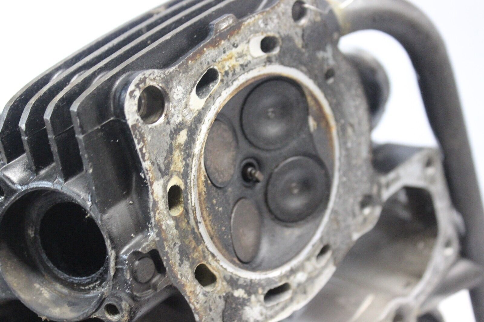 FRONT CYLINDER HEAD 12210-MB0-775 1984 HONDA VF700C