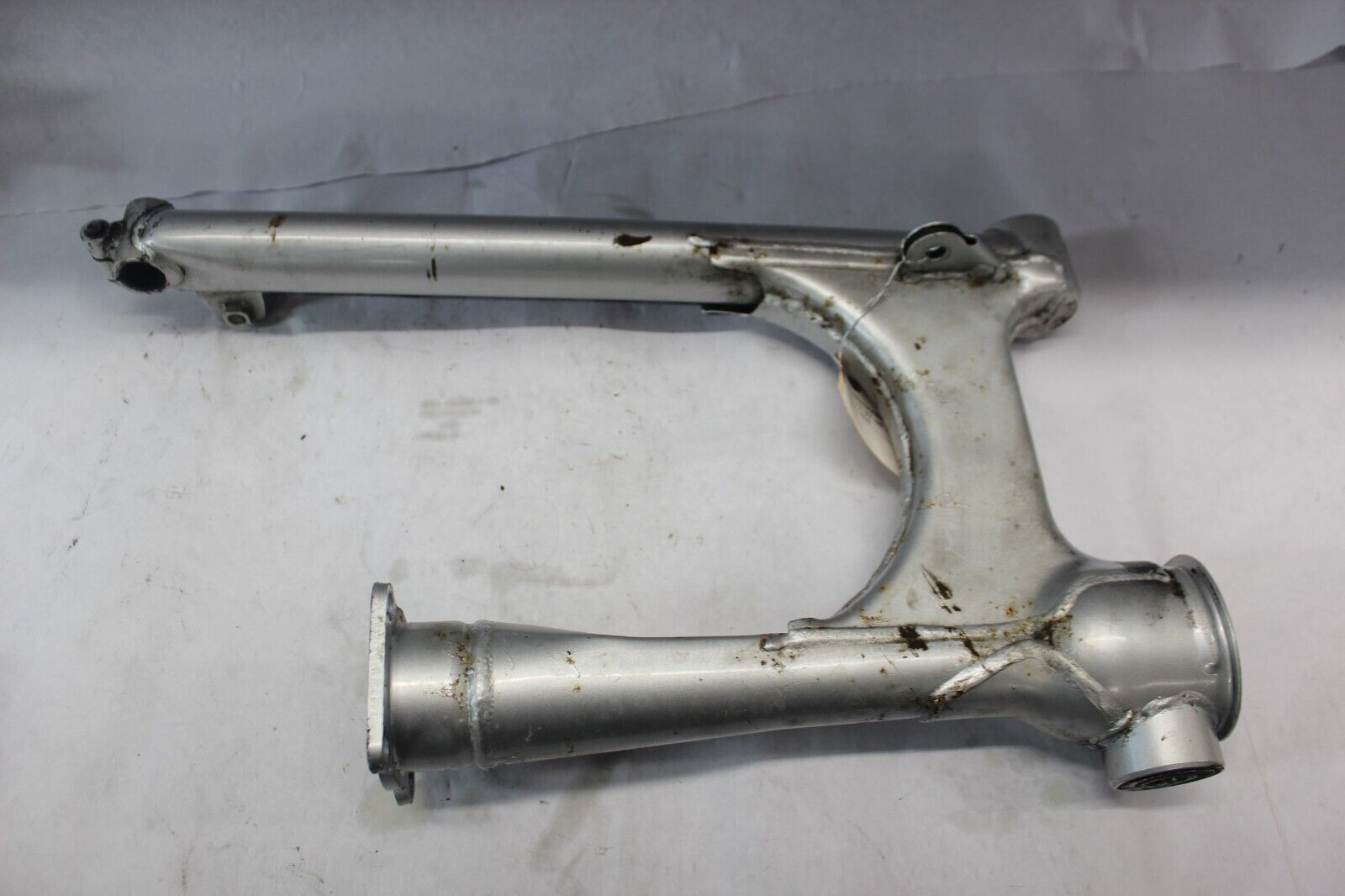 SWINGARM SILVER 1RM-22110-01-35 1996 Yamaha VIRAGO XV1100S