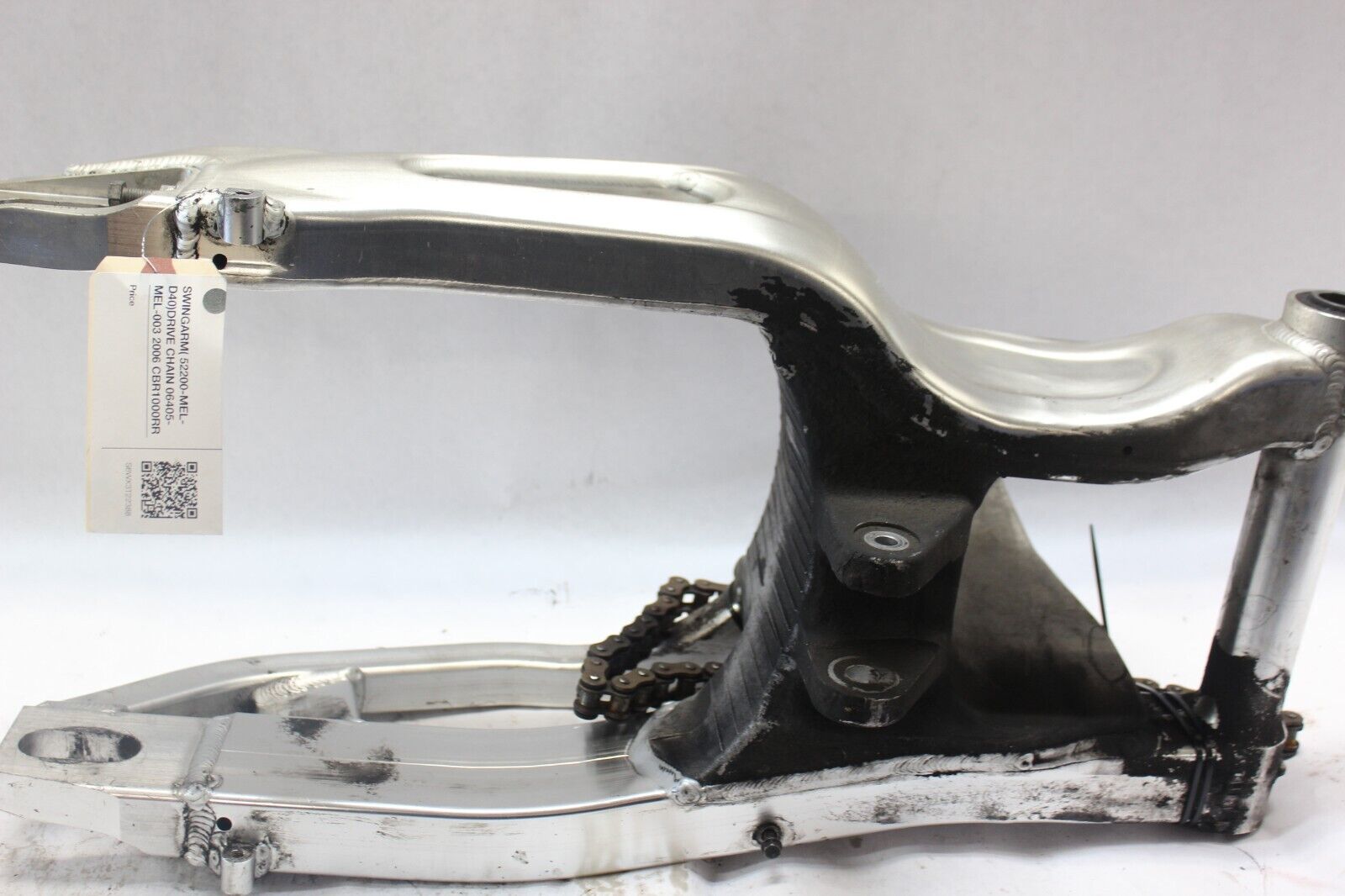 SWINGARM (52200-MEL-D40) DRIVE CHAIN 06405-MEL-003 2006 CBR1000RR