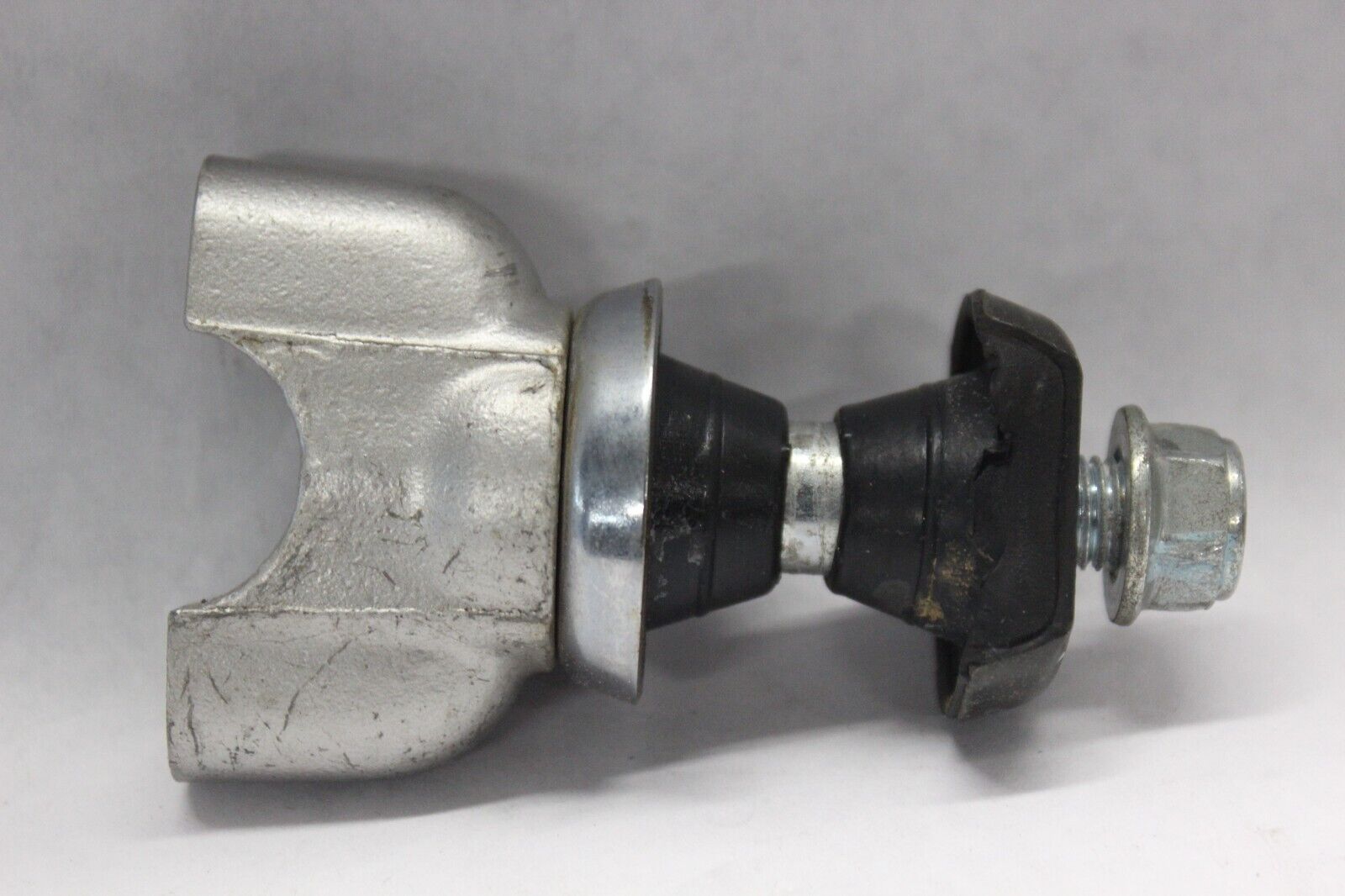 LOWER HANDLE HOLDER 56221-27E00 2001 GSF1200 SUZUKI BANDIT