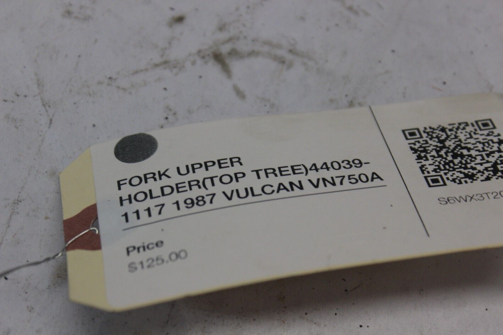 FORK UPPER HOLDER (TOP TREE) 44039-1117 1987 VULCAN VN750A