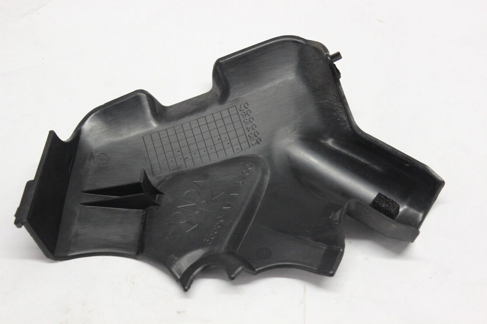 FRONT LEFT SIDE COVER 63550-MEA-670 2005 Honda VTX1300S
