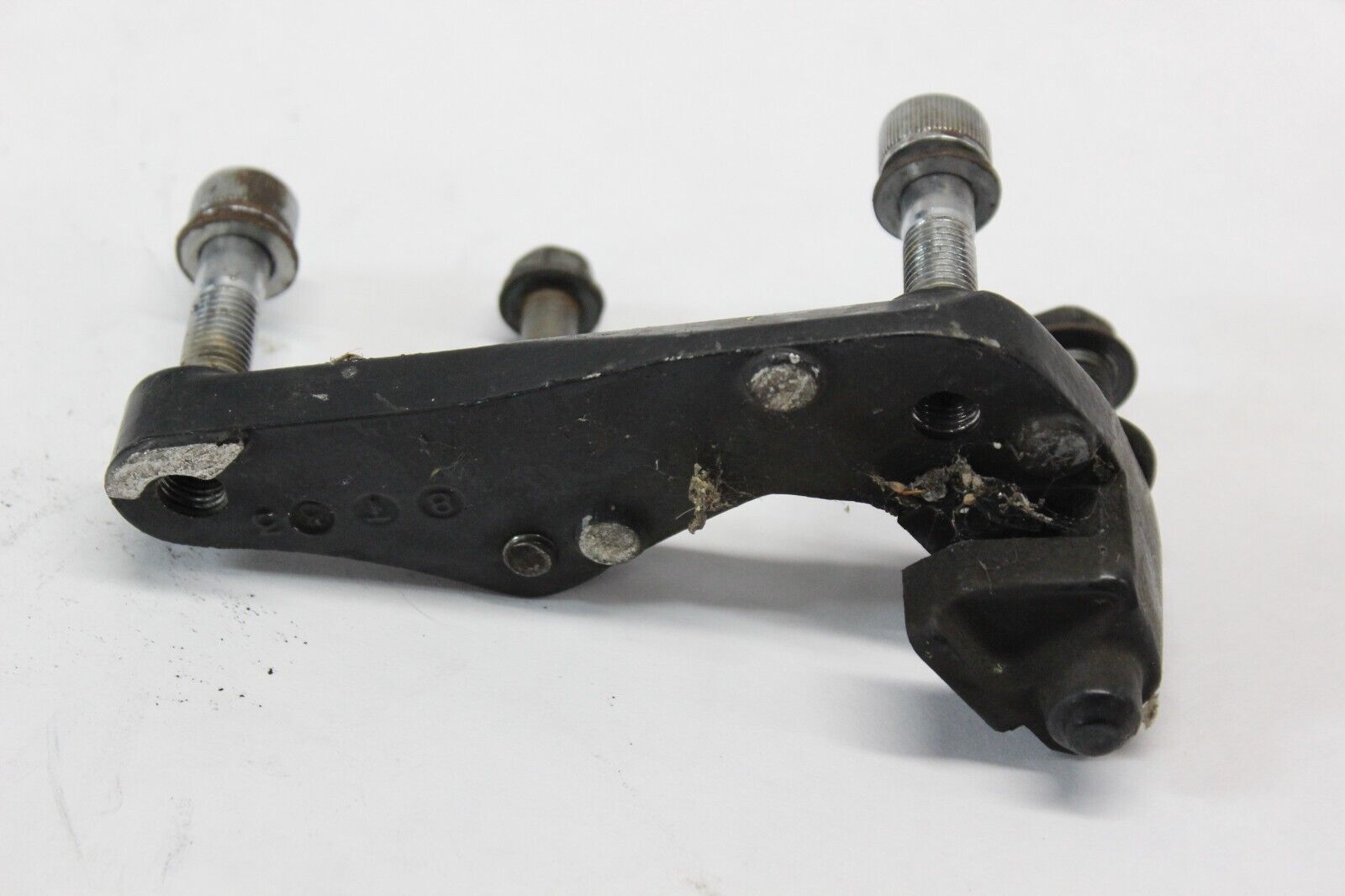 Front Caliper Bracket Right 45210-MA5-006 1984 Honda VF700C