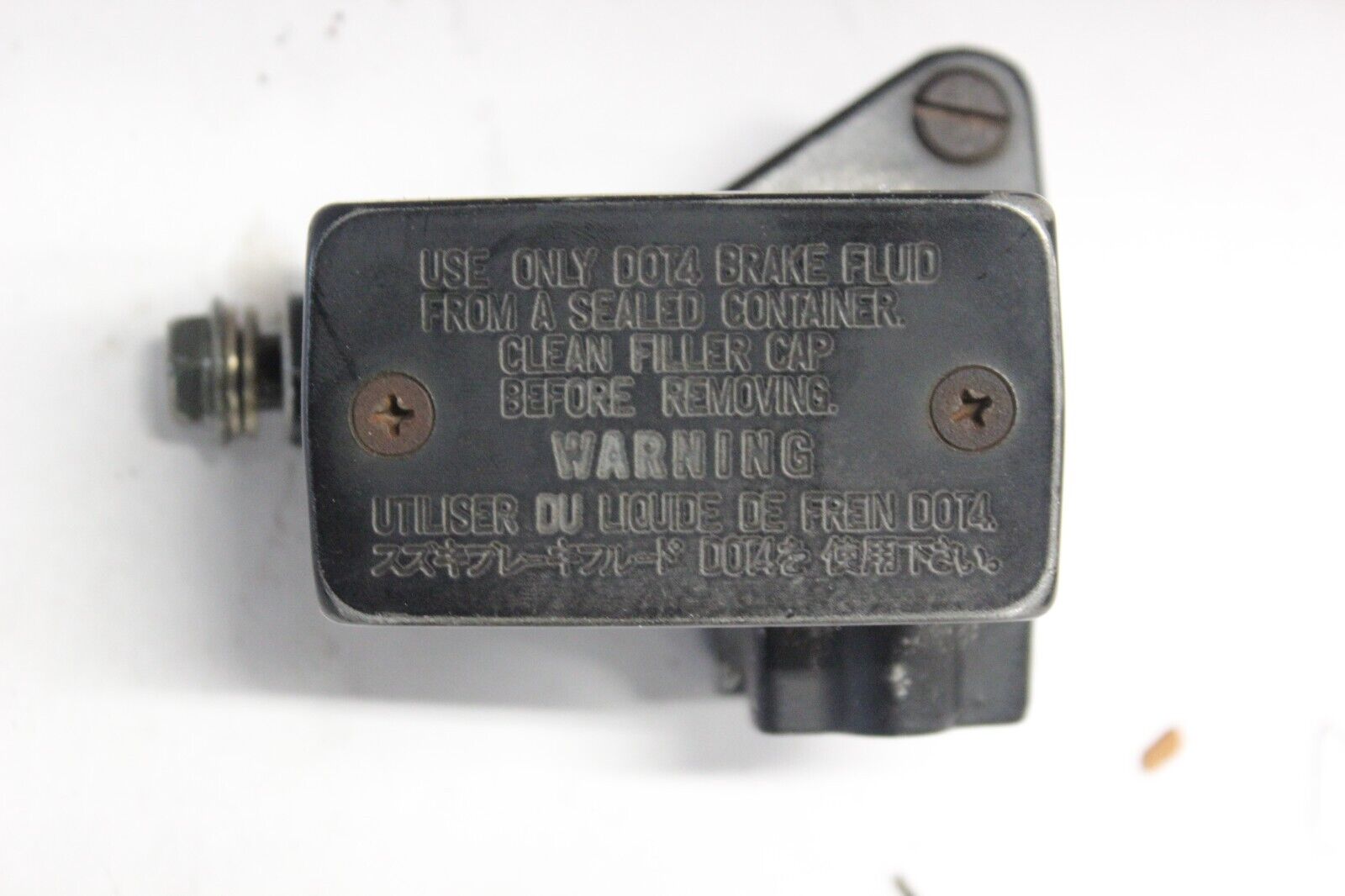 FRONT BRAKE MASTER CYLINDER 59600-20C00 2001 GSF1200 SUZUKI BANDIT