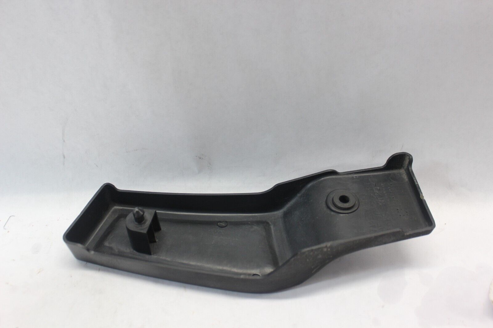 REAR RIGHT SIDE COVER BLACK 47141-41F00-019 2003 VL800 VOLUSIA