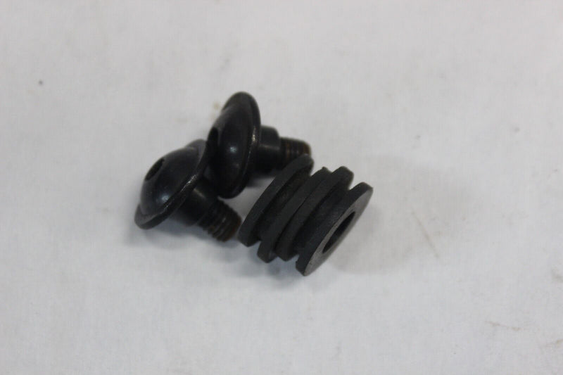 COVER CUSHIONS(2)09320-08066,SCREWS(2)09139-06128) 2006 BURGMAN AN650K6