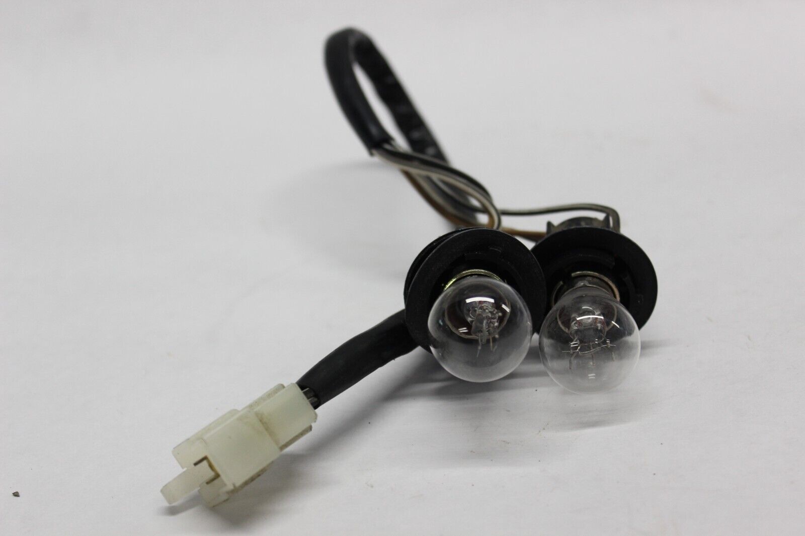 Socket & Cord Assy 35718-33E00 1999 Suzuki GSX-R600