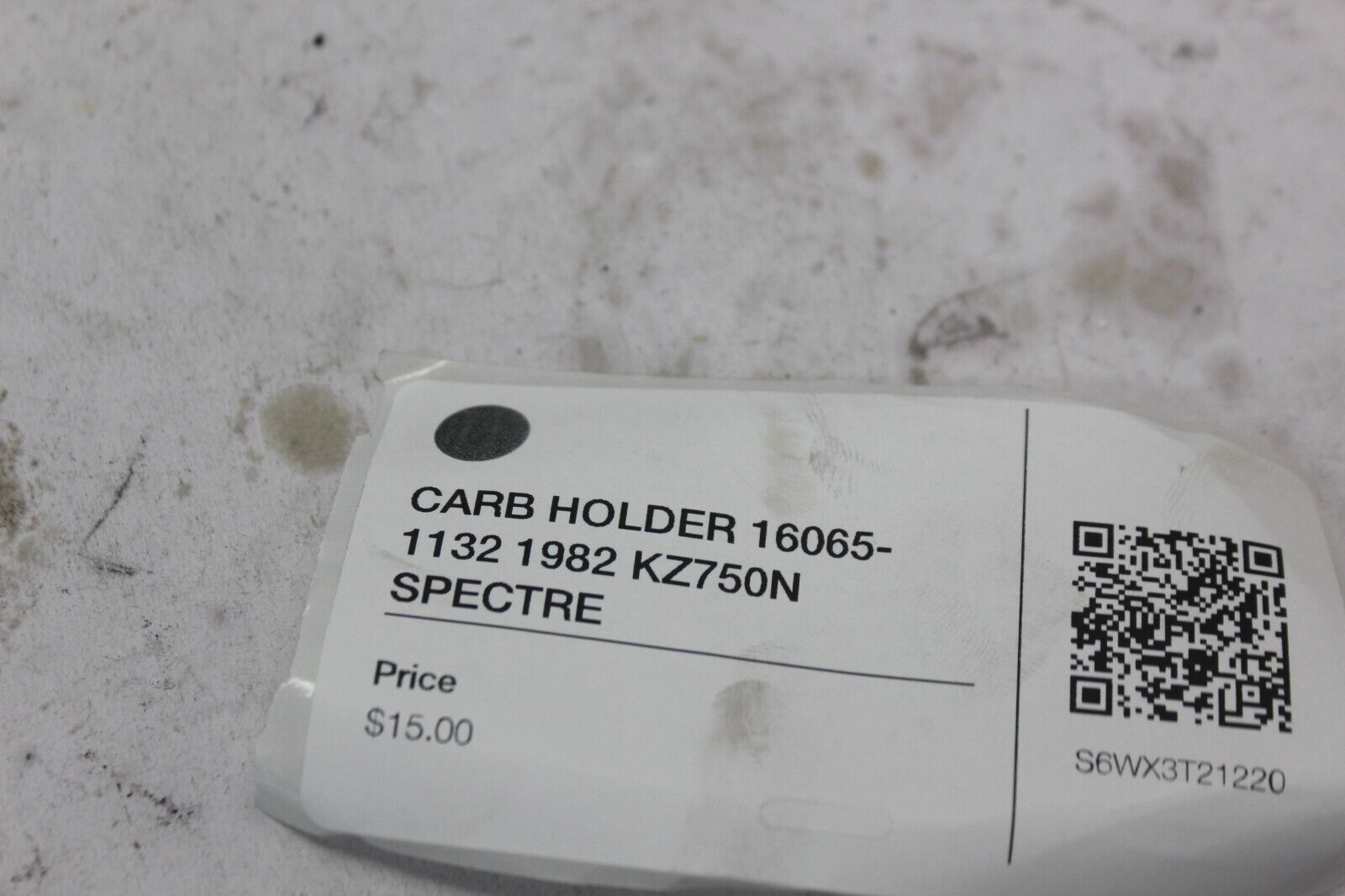 CARB HOLDER 16065-1132 1982 KZ750N SPECTRE