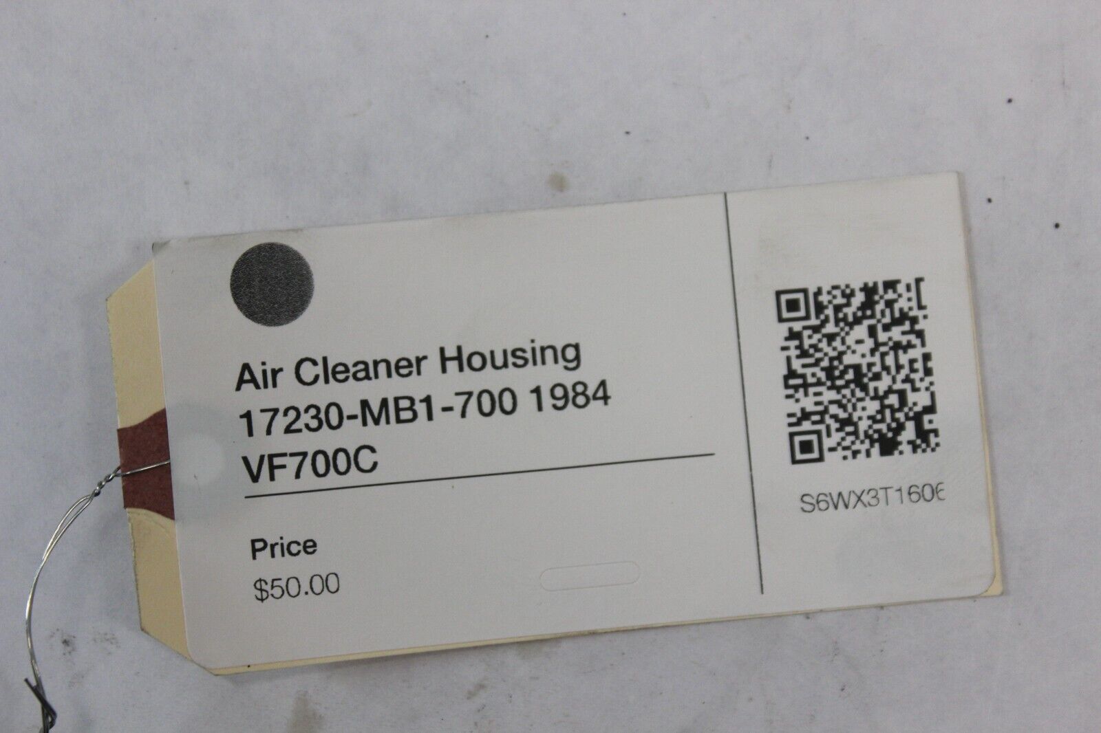 Air Cleaner Housing 17230-MB1-700 1984 Honda VF700C