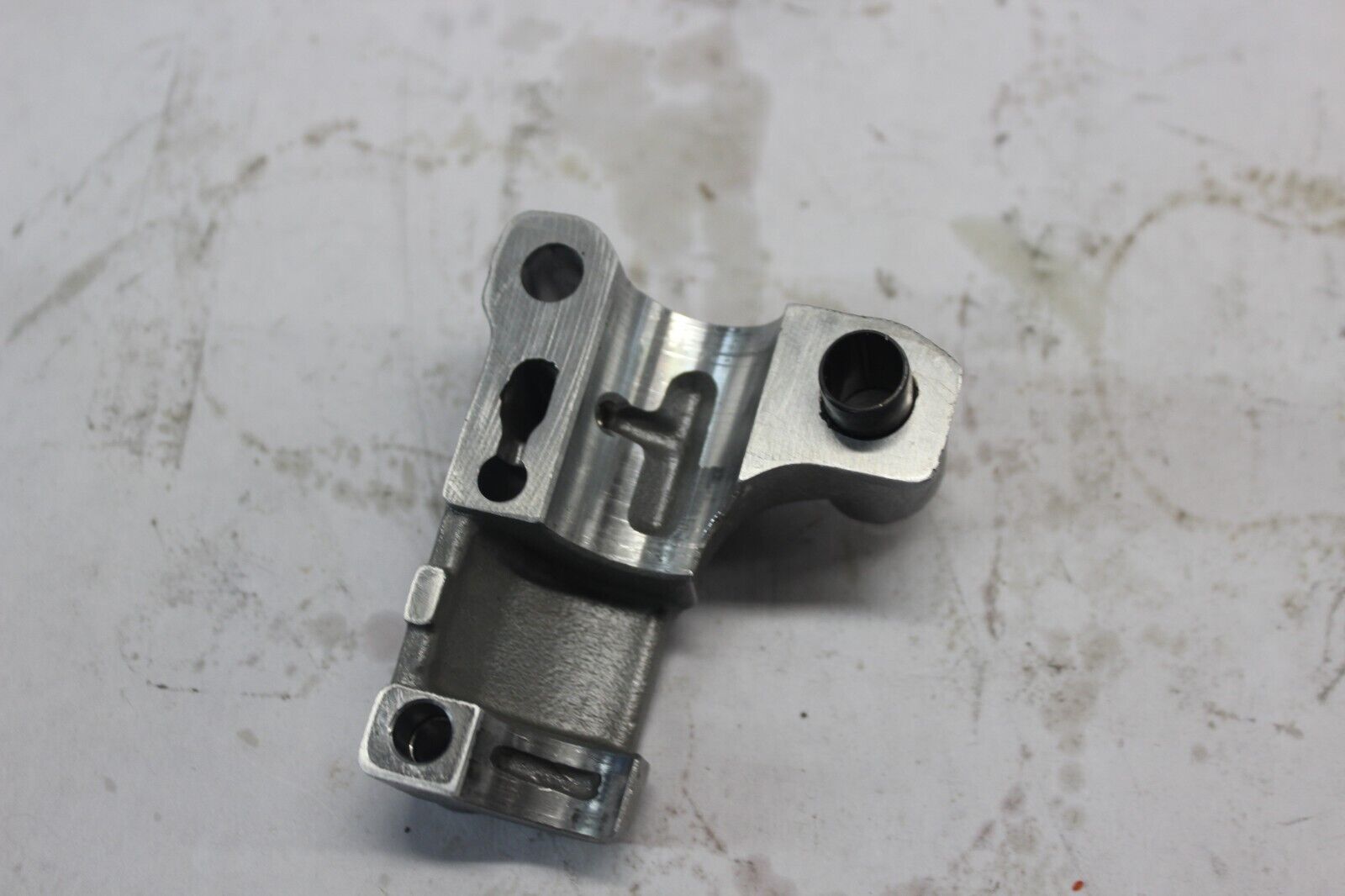 Camshaft Holder B 12212-MB0-773 1984 HONDA VF700C