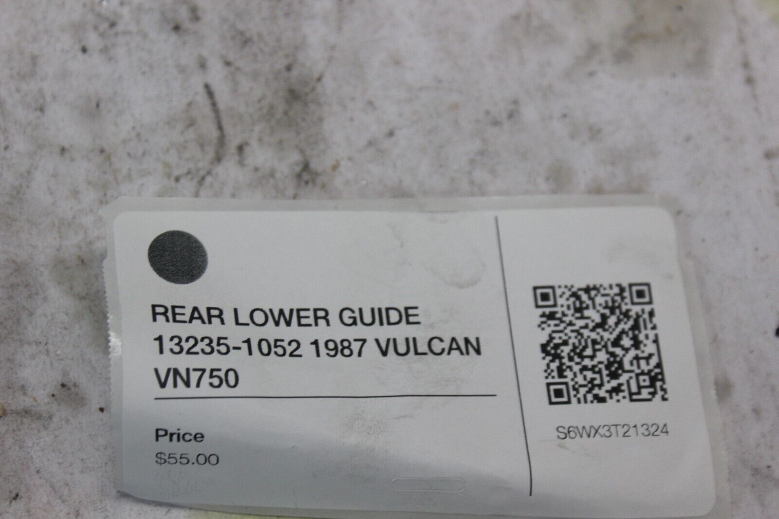 REAR LOWER GUIDE 13235-1052 1987 VULCAN VN750