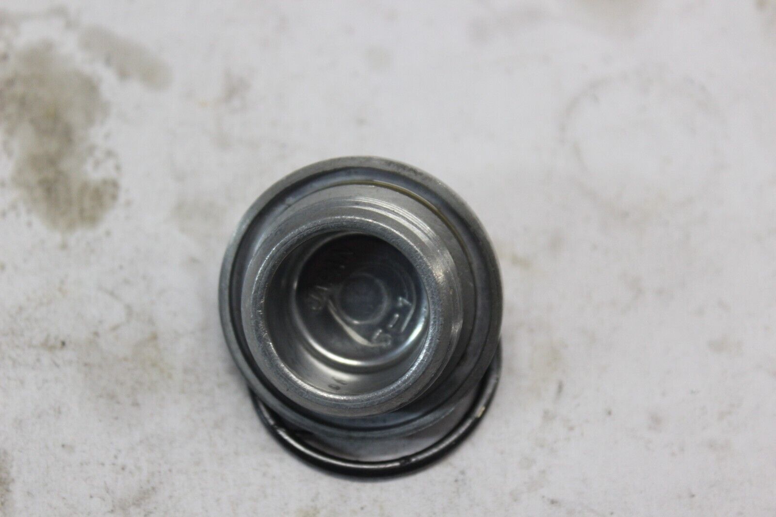 OIL FILLER CAP 16115-1010 1982 KZ750N SPECTRE