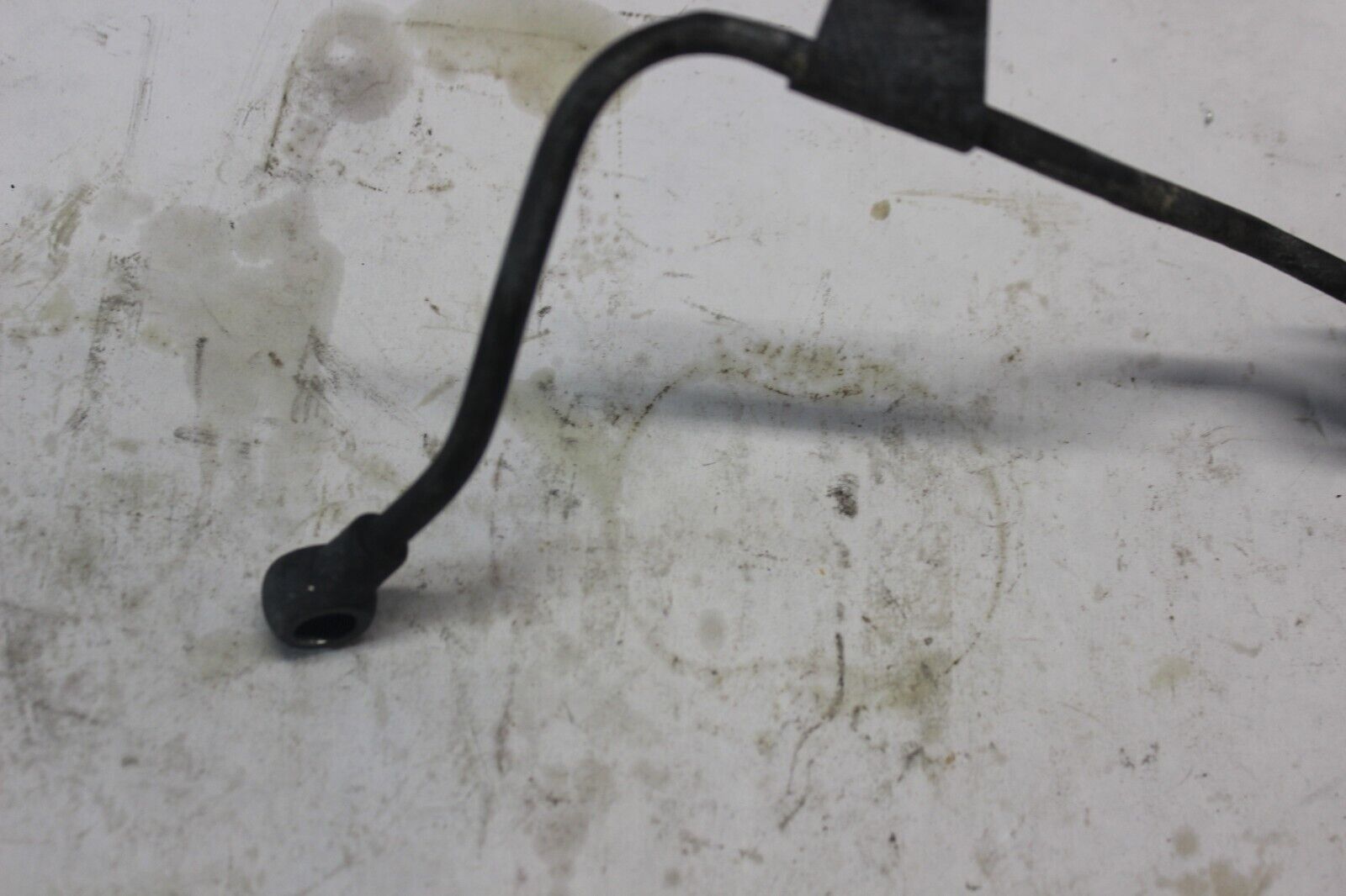 OIL PASSAGE PIPE B 12240-MB0-871 1984 HONDA VF700C