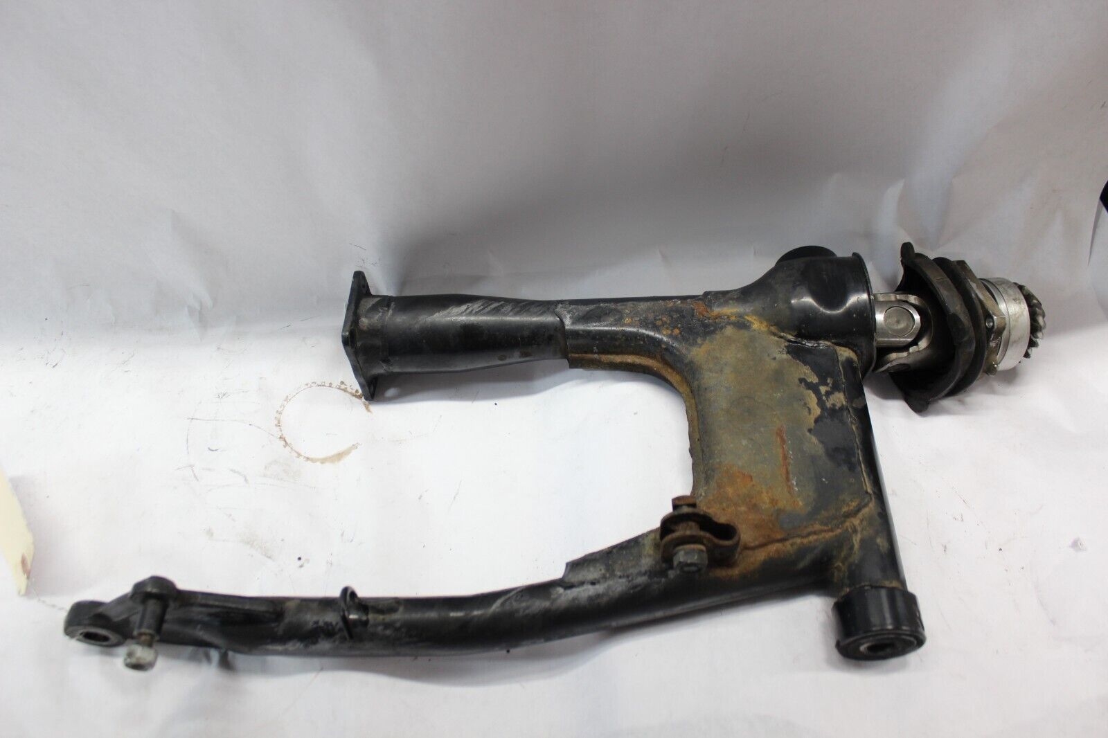 SWINGARM W/DRIVESHAFT BLACK 33001-1128 1982 Kawasaki Spectre KZ750N