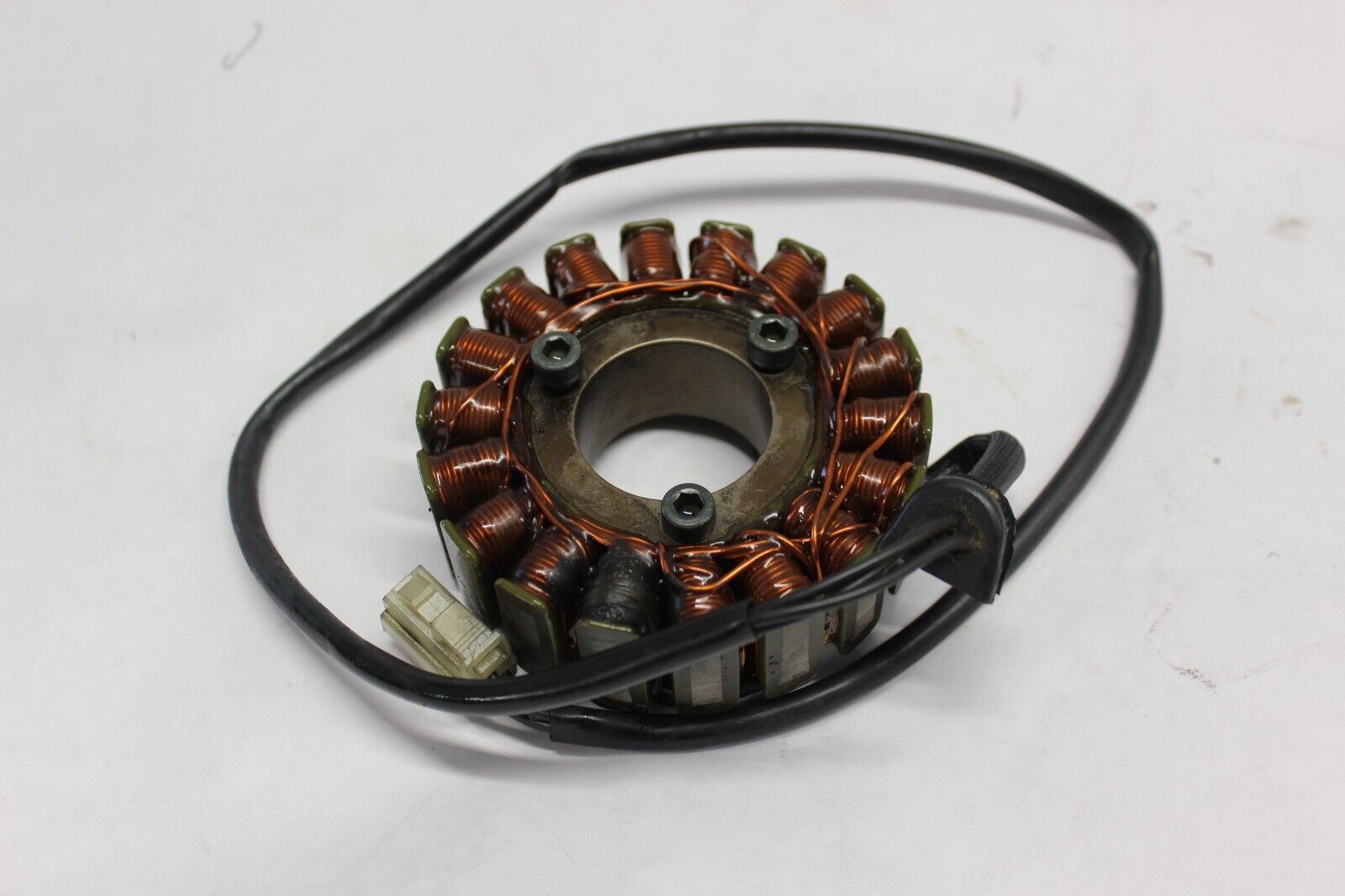 STATOR ASSY 31401-33E00 1999 GSX R600