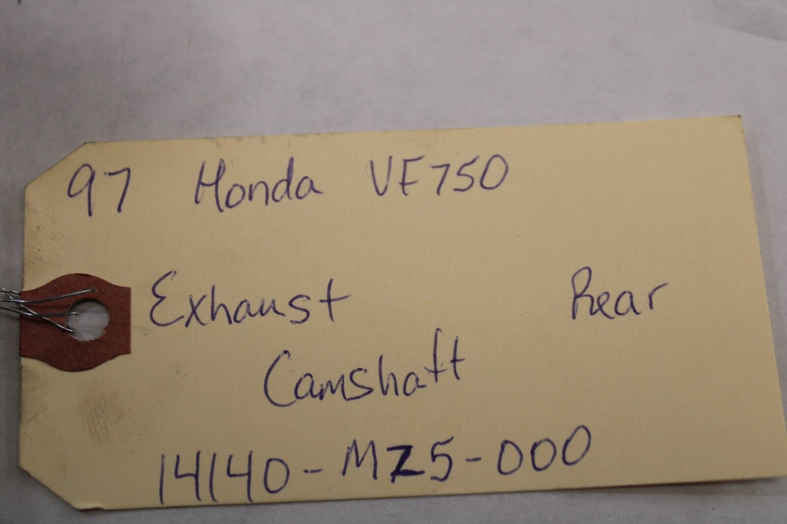 Rear Exhaust Camshaft 14140-MZ5-000 1997 Honda Magna VF750