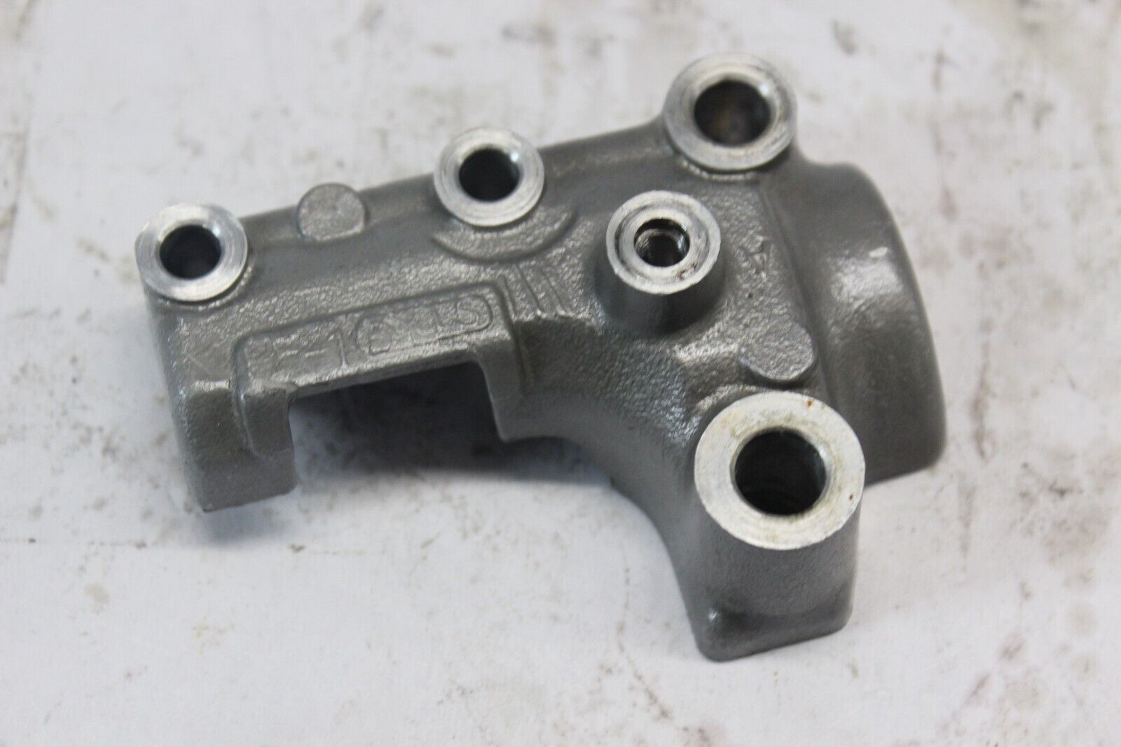 Camshaft Holder A 12211-MB0-773 1984 HONDA VF700C