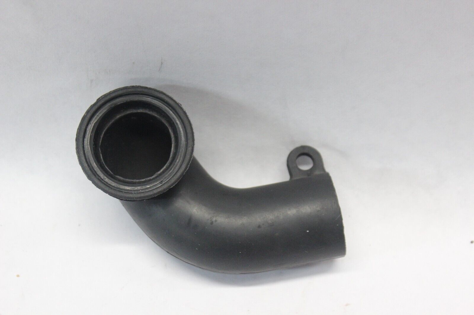 AIR CLEANER INLET TUBE 13891-41F00 2003 VL800 VOLUSIA