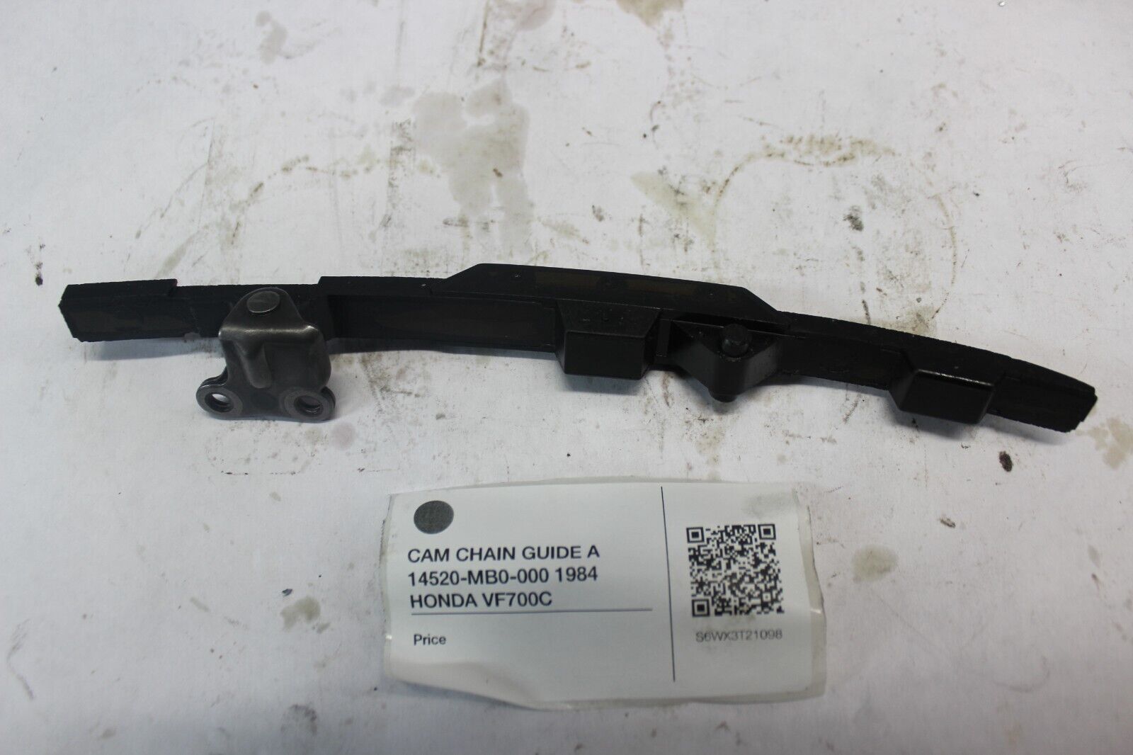 CAM CHAIN GUIDE A 14520-MB0-000 1984 HONDA VF700C