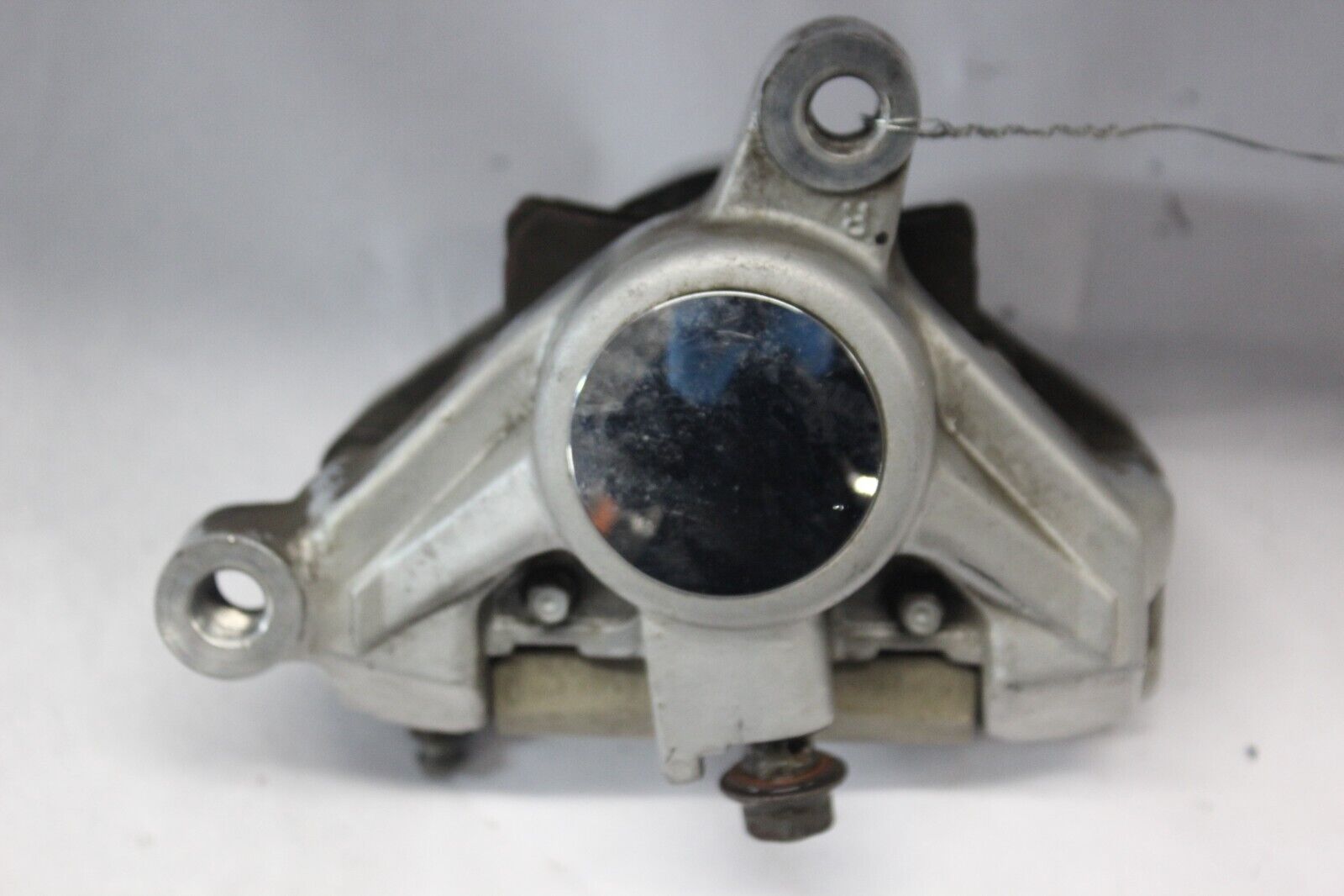 FRONT CALIPER ASSY RIGHT 42H-2580U-00-00 1996 Yamaha VIRAGO XV1100S