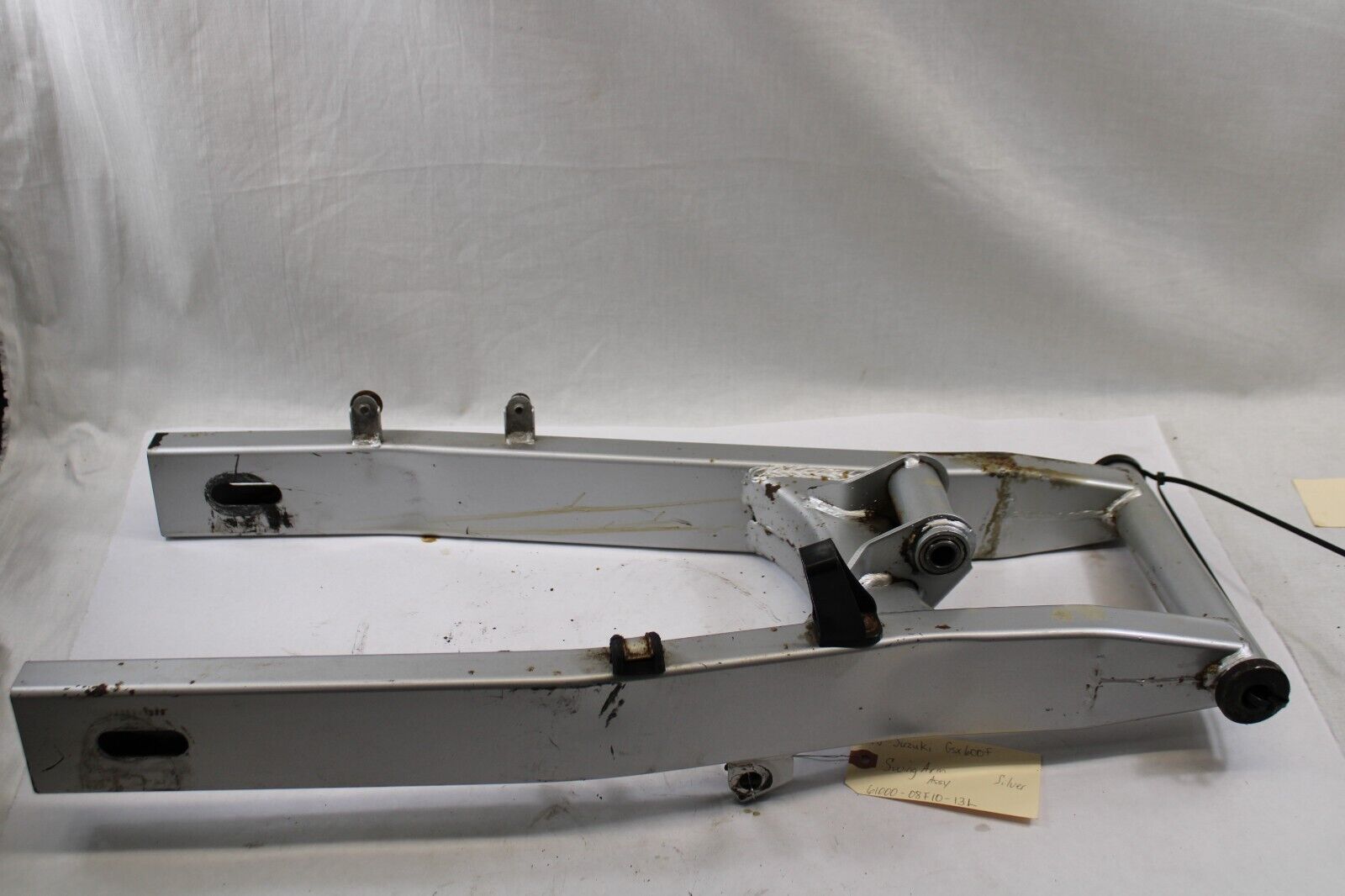 SwingArm Assy Silver 61000-08F10-13L 1998 Suzuki Katana GSX600