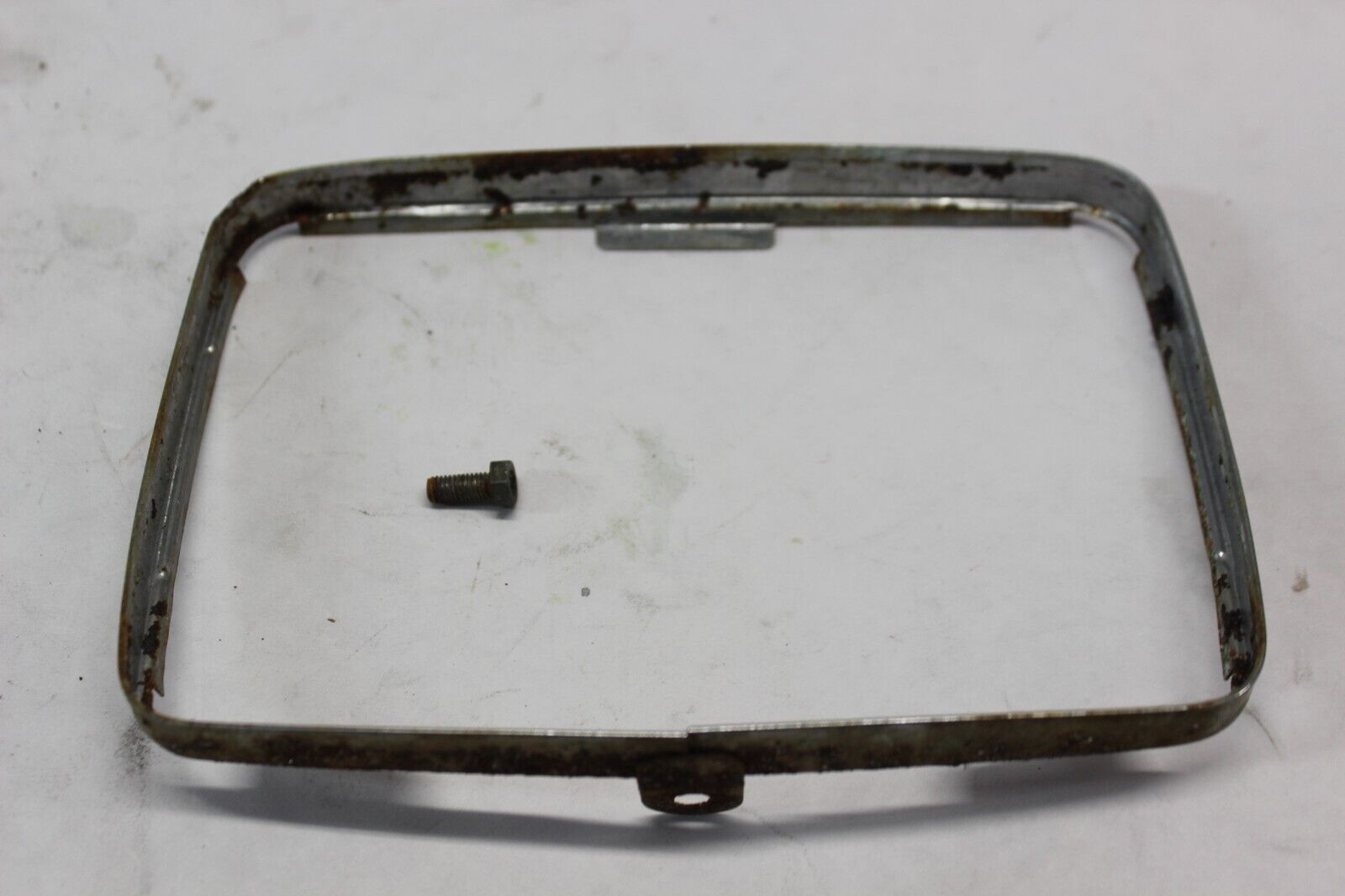 HEADLIGHT RING CASE( SEE PHOTOS) 33105-ME5-000 1984 Honda VF700C
