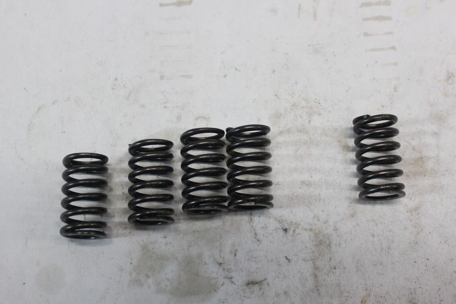 CLUTCH SPRING (5) 92081-1176 1982 KZ750N SPECTRE