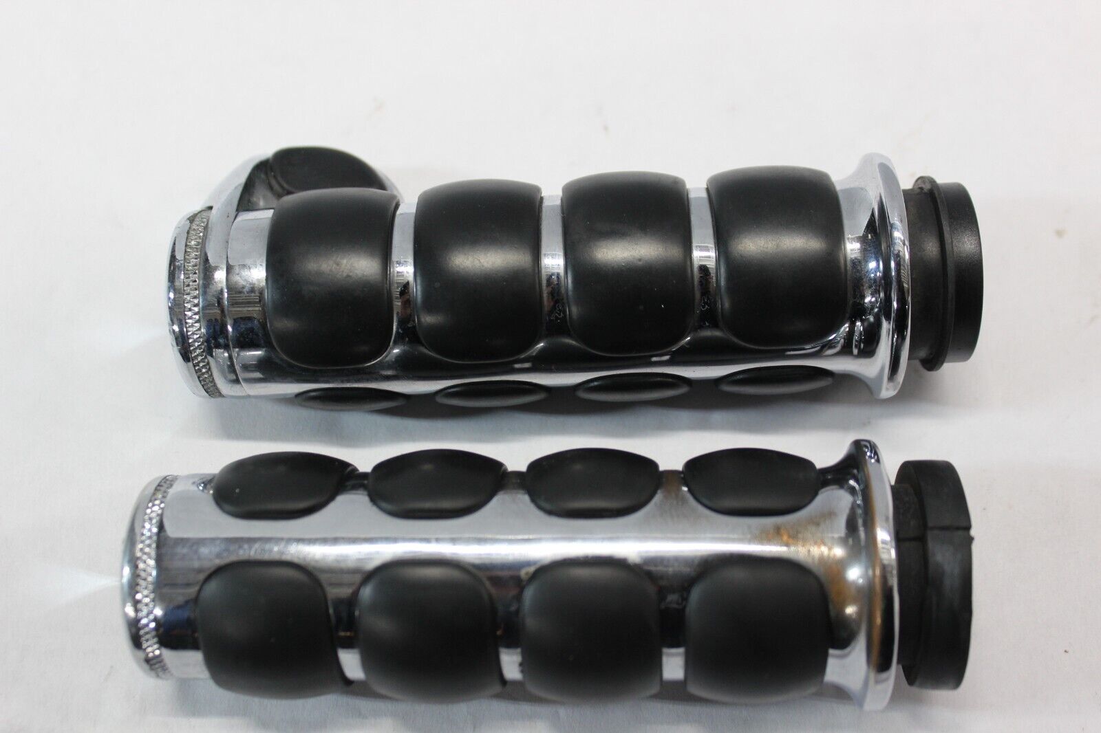 TBW ISO GRIPS W/THROTTLE BOSS (PAIR) 2009 FLHTCU Harley Davidson