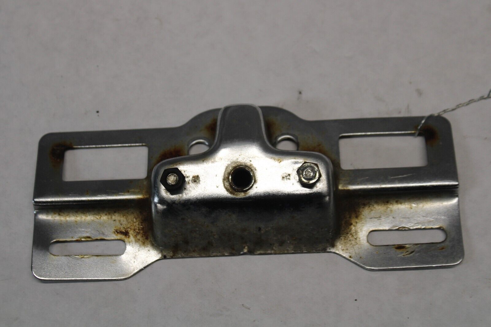 LICENSE PLATE BRACKET 84701-ME9-670 1983 Honda VT750C Shadow